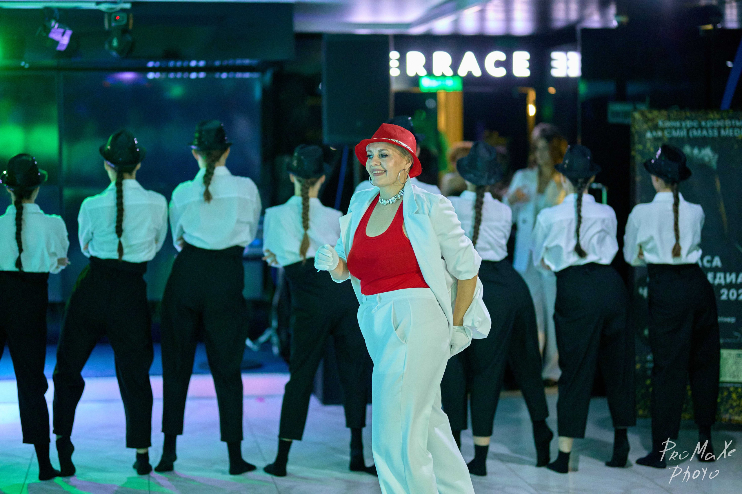 Зал КРАСА МАСС-МЕДИА ЧУВАШИИ. Владимир Суздалов (ProMaXe) — Портретный фотограф, тематические фотосессии в Чебоксарах