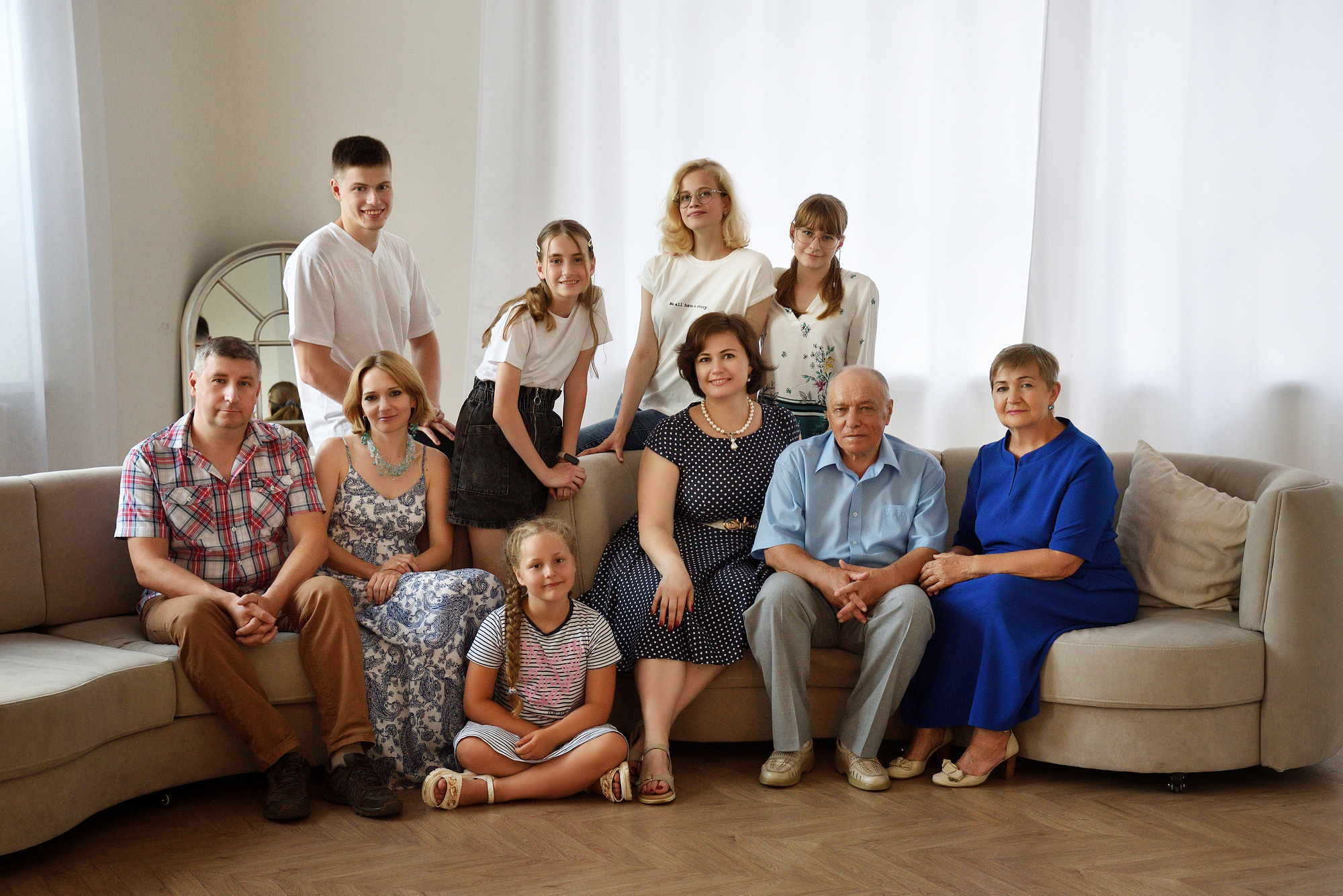 Семейная съёмка студия Чебоксары. Семейный и школьный Фотограф Чебоксары