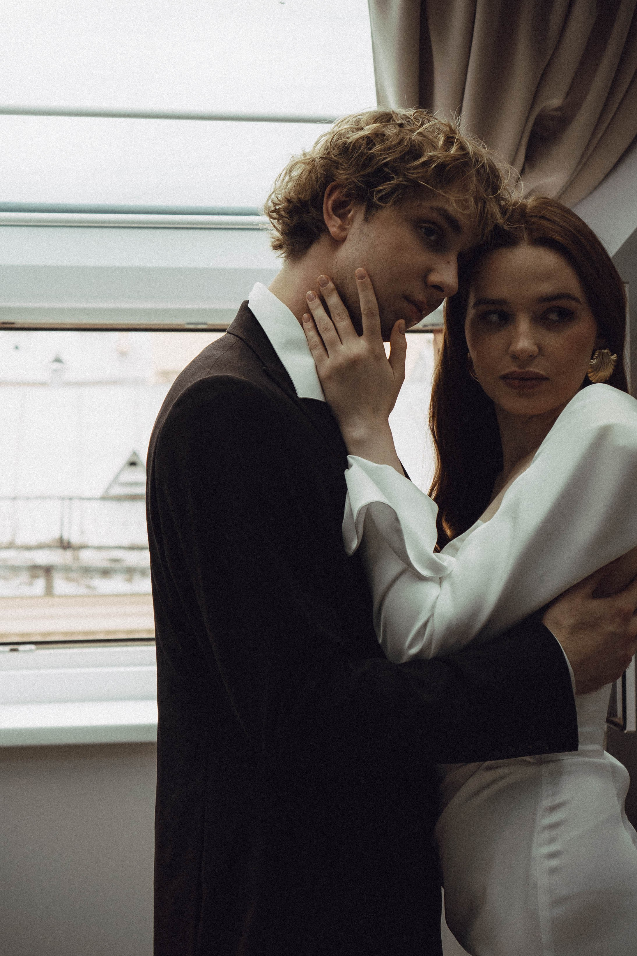 СВАДЕБНАЯ СЬЕМКА В ОТЕЛЕ. СБОРЫ ЖЕНИХА И НЕВЕСТЫ И ТАКЖЕ ТОР И ПОДГОТОВКА К ПРОГУЛКЕ. Профессиональный фотограф, Санкт-Петербург — Виктория Богомолова