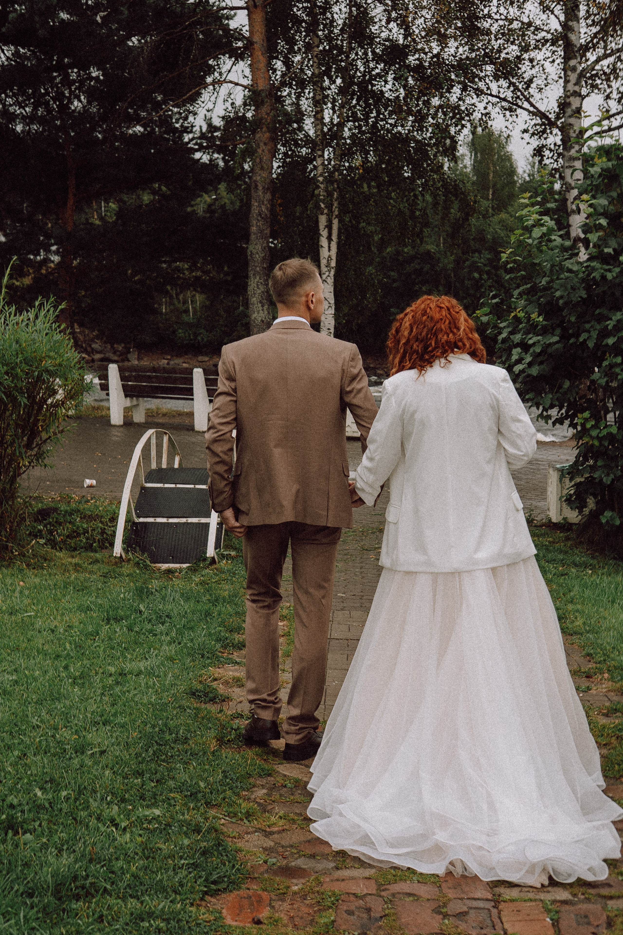 СВАДЕБНАЯ ФОТОСЕССИИЯ ПАРЫ В ГОРОДЕ ПРИОЗЕРСК В СОСНОВОМ ЛЕСУ И С ПИКАПОМ. Профессиональный фотограф, Санкт-Петербург — Виктория Богомолова