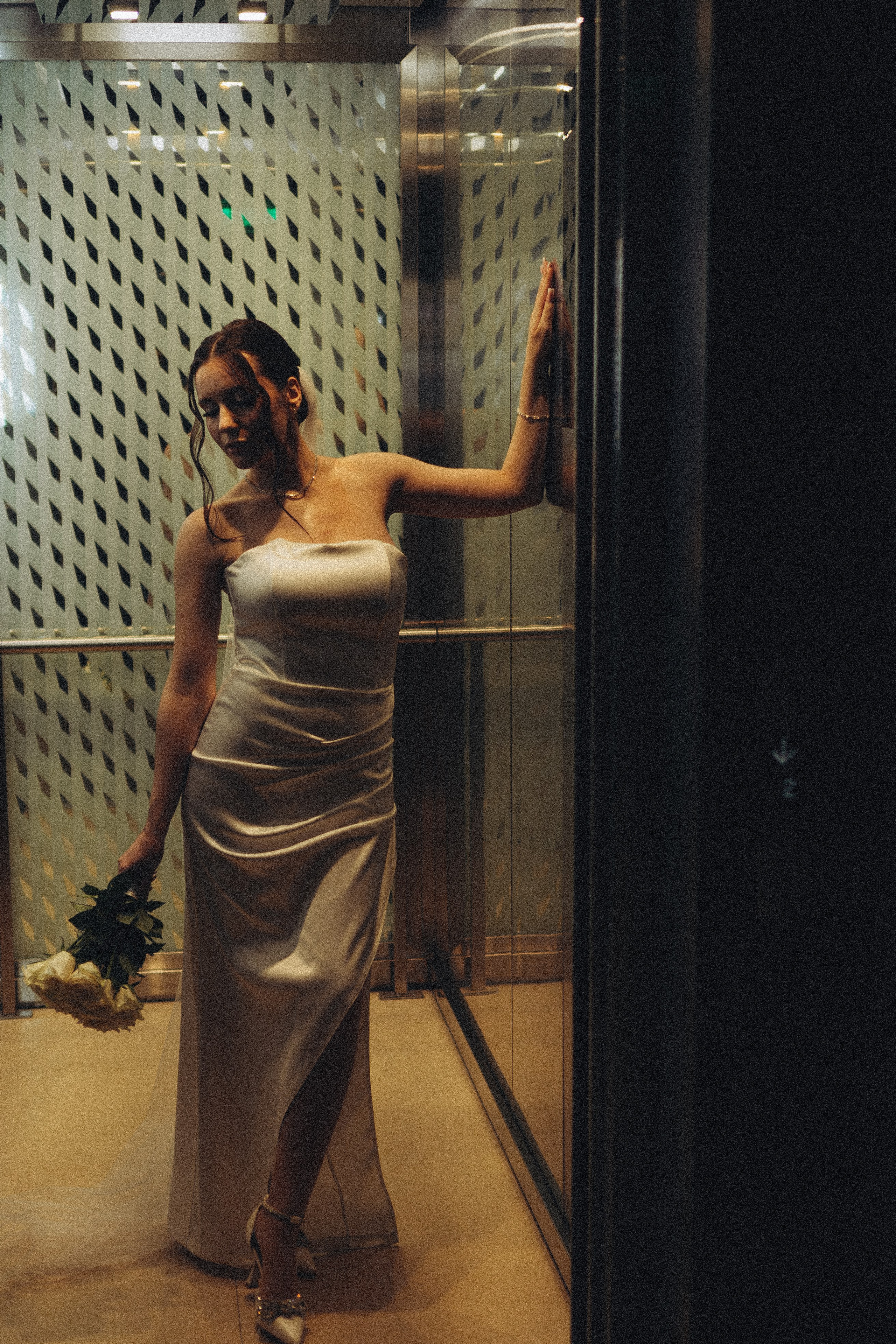 СВАДЕБНАЯ СЬЕМКА СБОРОВ ЖЕНИХА И НЕВЕСТЫ В ОТЕЛЕ И ТАКЖЕ ФОТОСЕССИИЯ В ОТЕЛЕЕ МЕГАПОЛИС БРЯНСК. Профессиональный фотограф, Санкт-Петербург — Виктория Богомолова