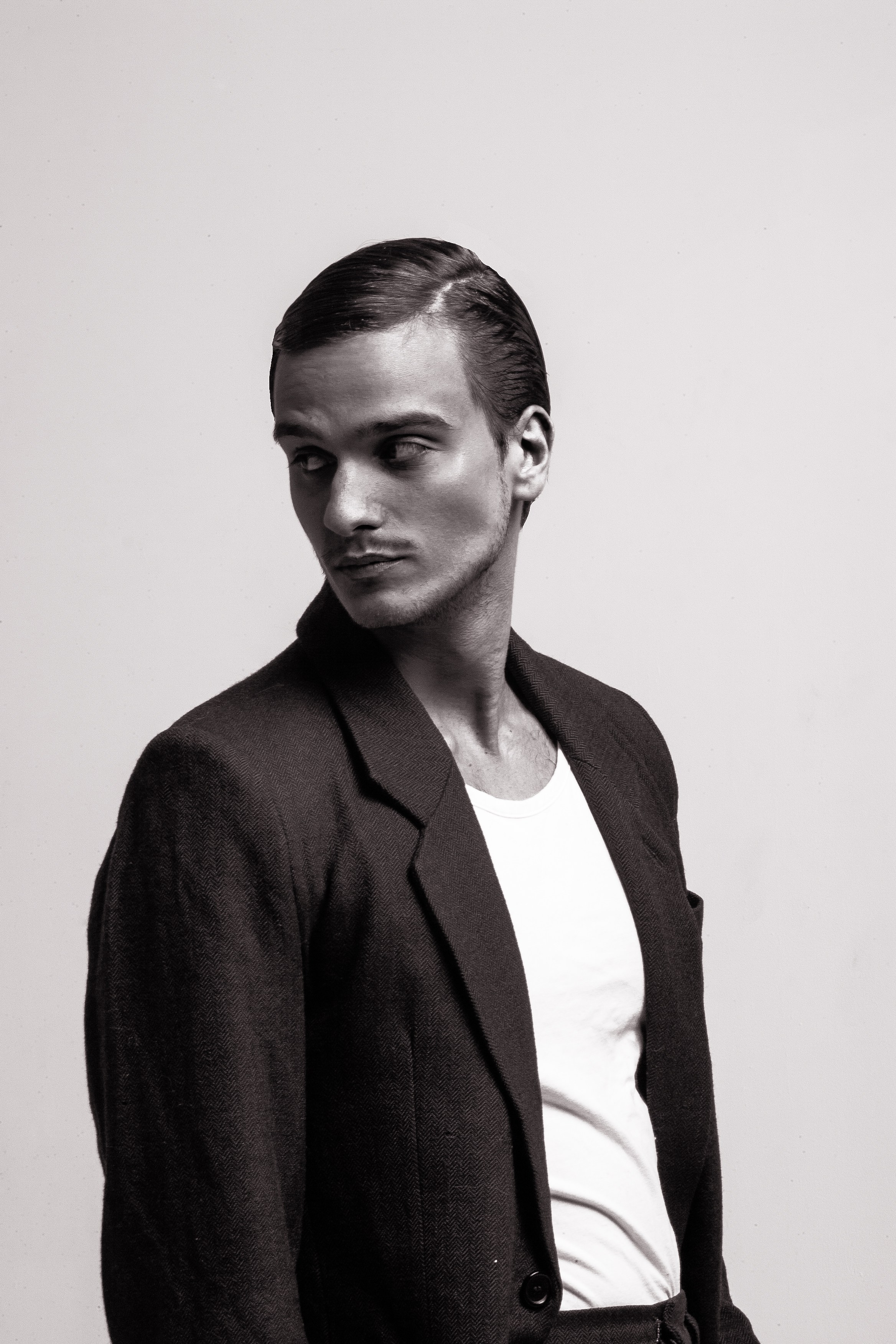 Иван. Портретный и художественный фотограф в Москве