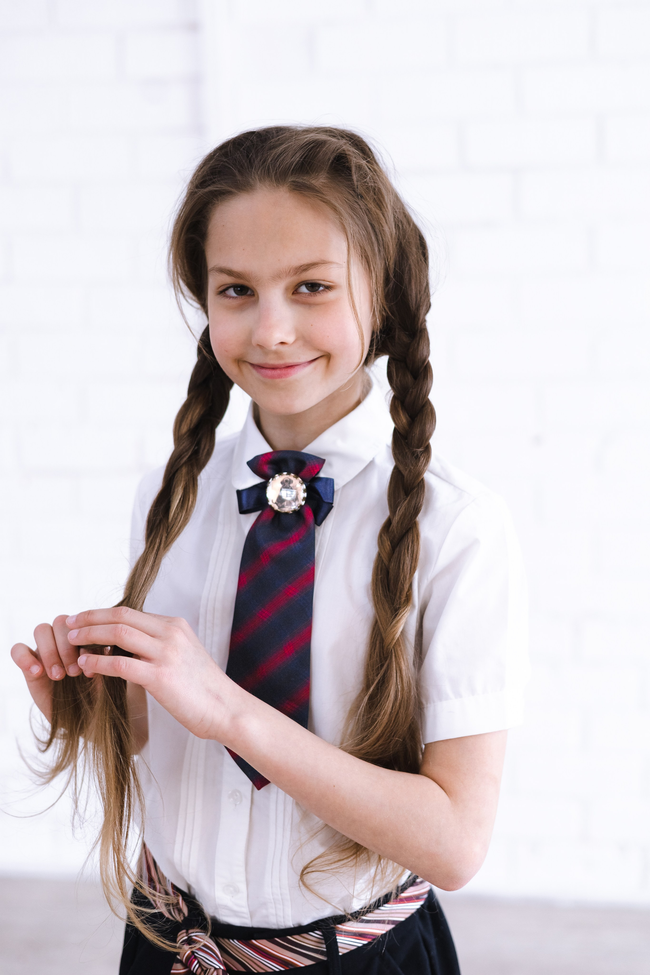 Галстук-переделка — стильное решение для оригинального образа девочки-подростка. Школа для девочек во Владивостоке — Само Совершенство