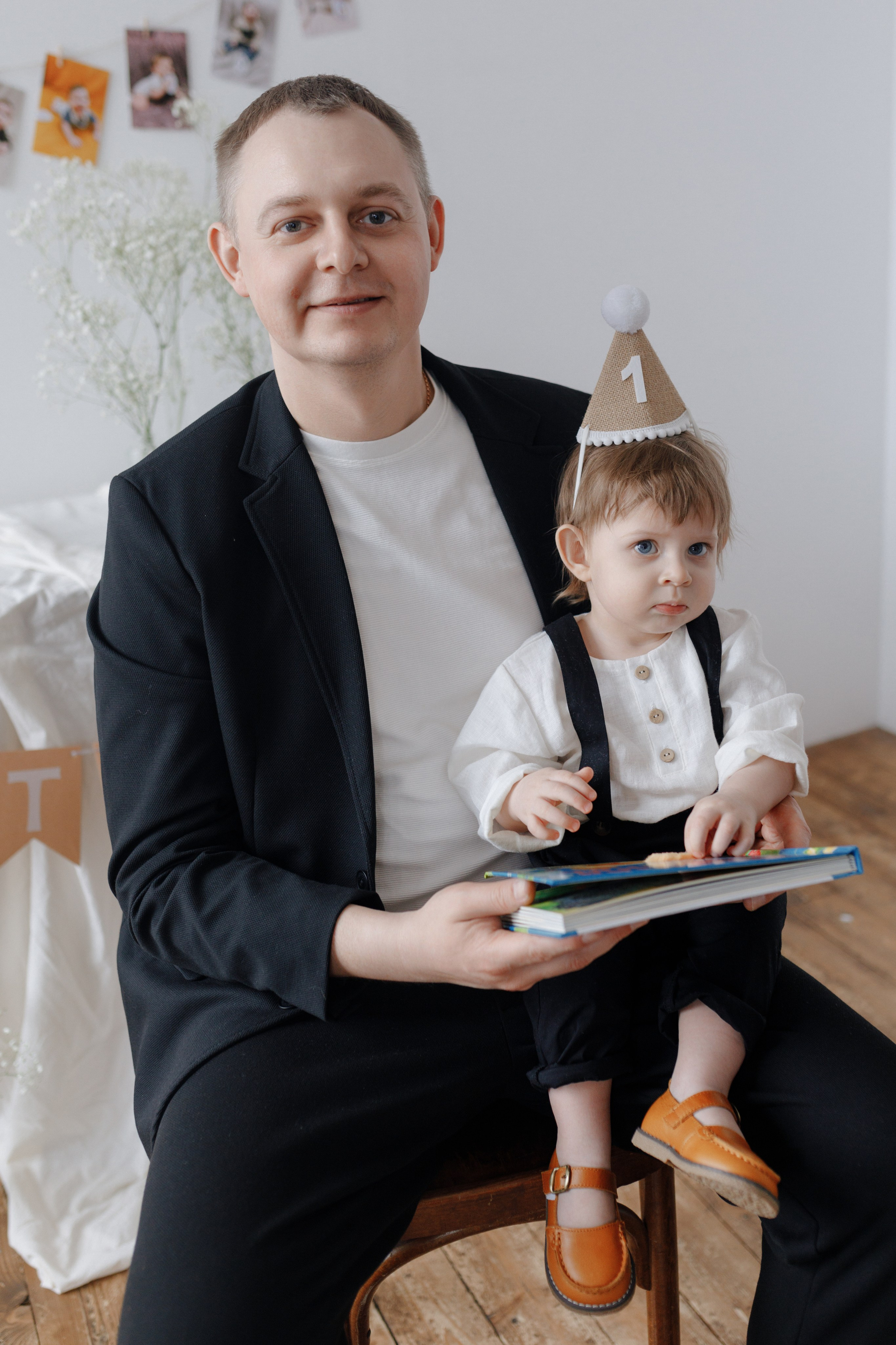 Арсению Годик. Главная