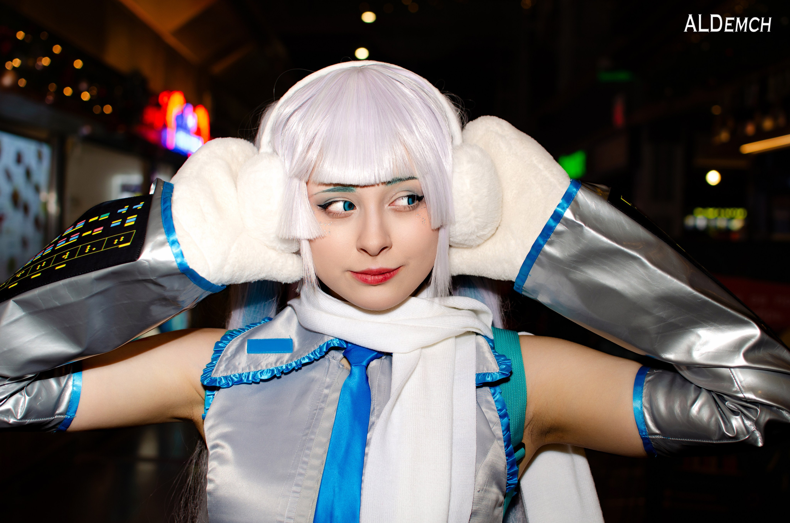 Аниме картинки персонажей и косплей фото в России Москве