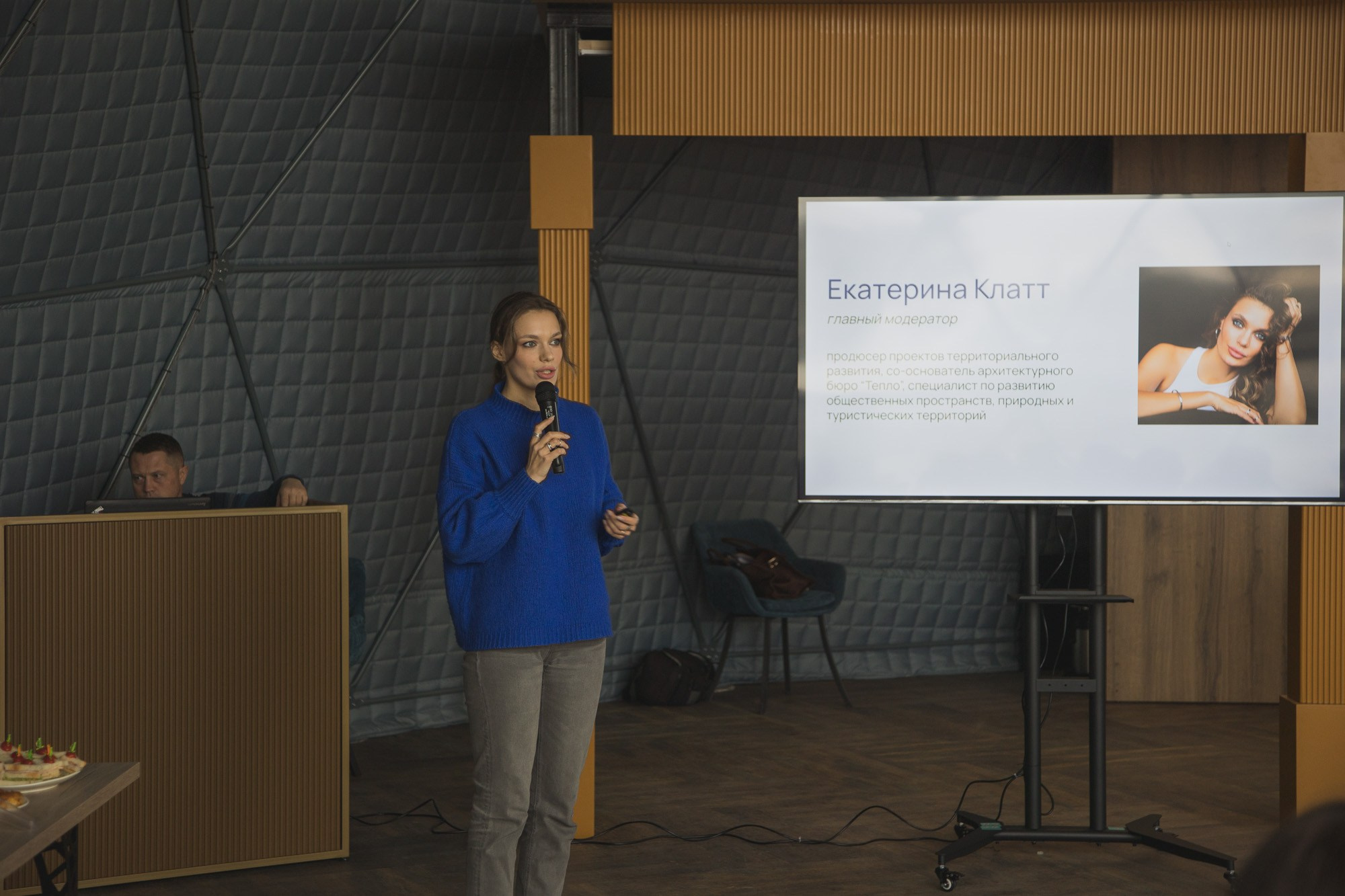 Стратегическая сессия Выкса-фестиваля. Фотограф городских и семейных событий Артем Карпухин