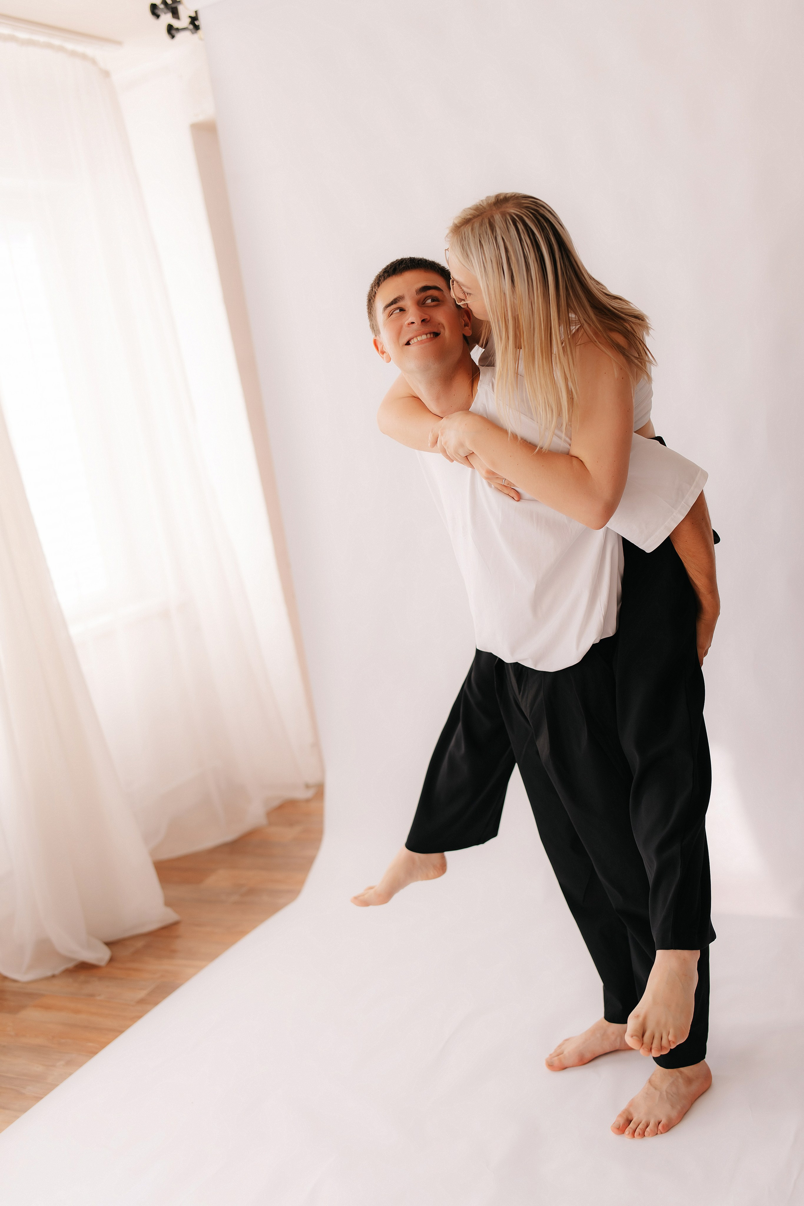 Студийная love story. Фотограф Юлия Стрыгина