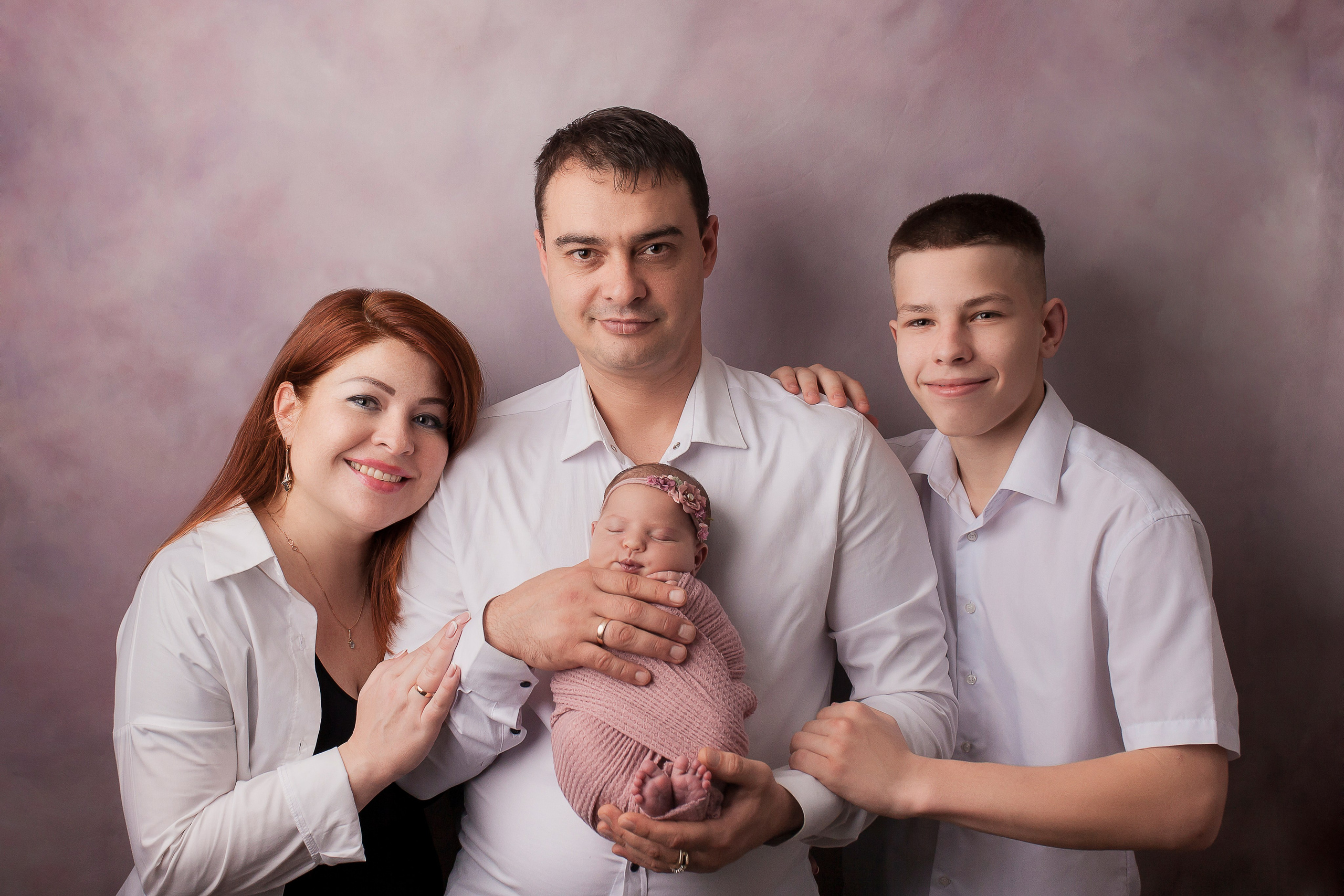 Новорожденные девочки. Фотограф новорожденных в Новокузнецке Анна Горошникова