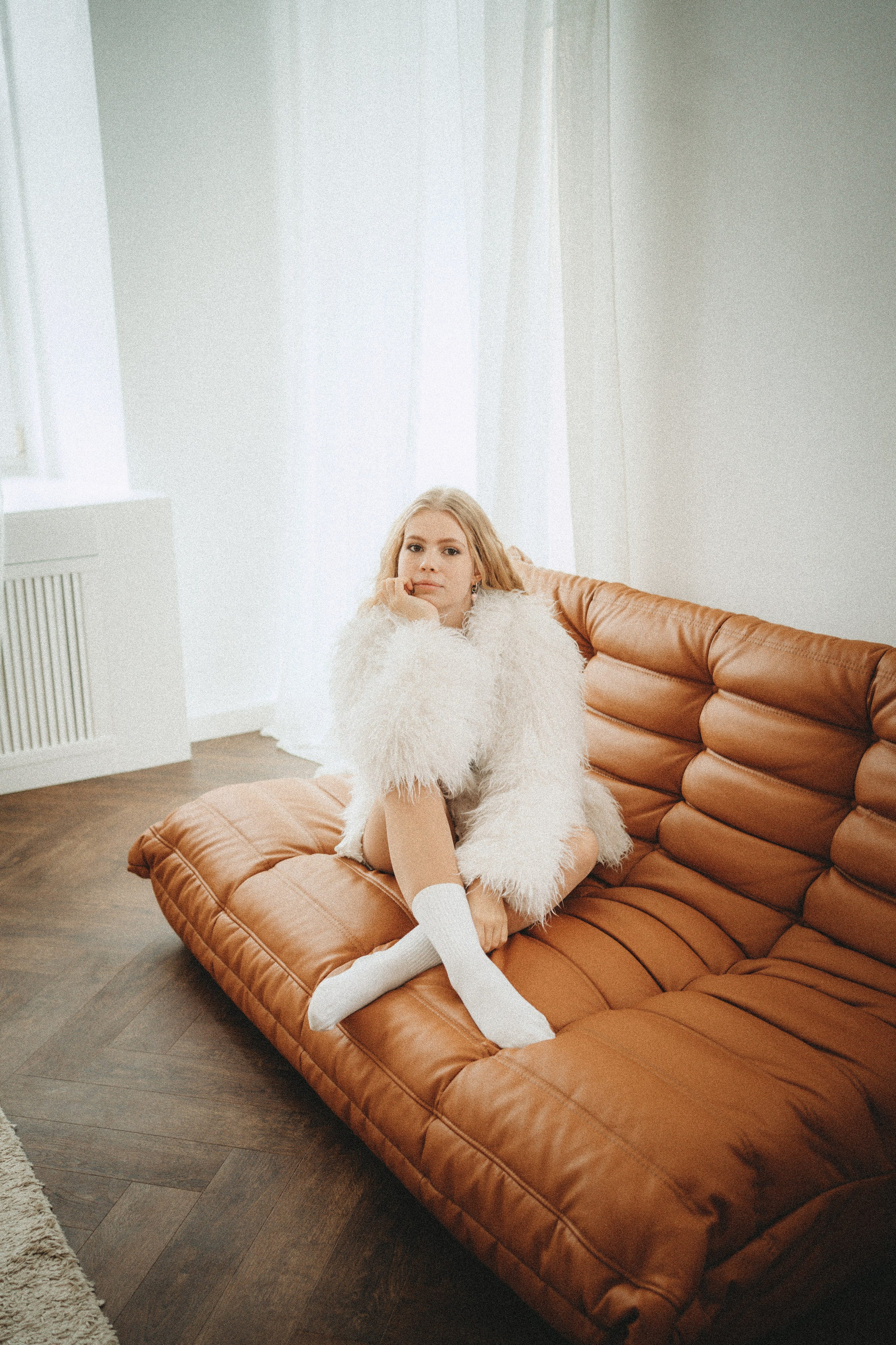 Полина. Главная