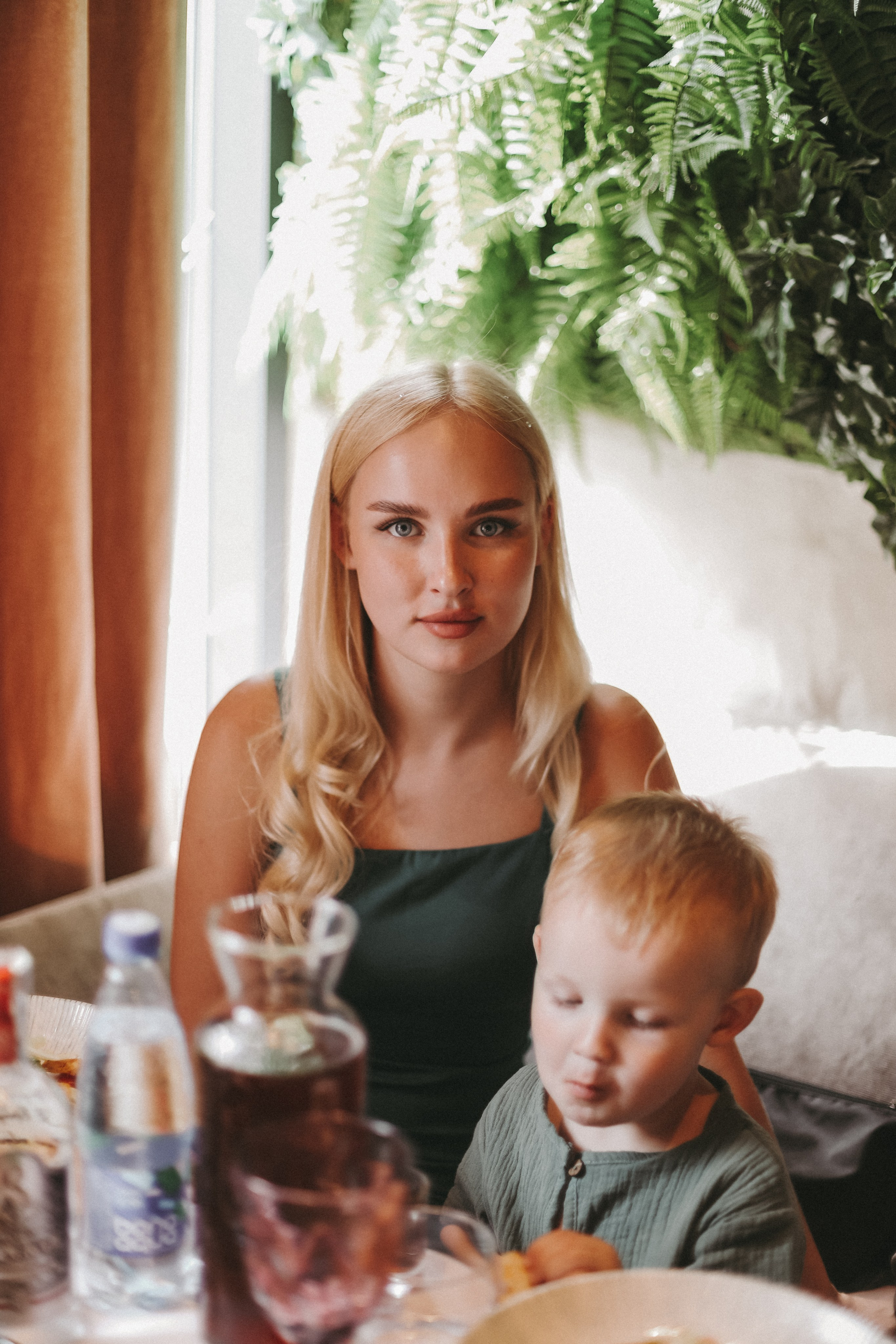 «А покажите съемку банкета)». Главная