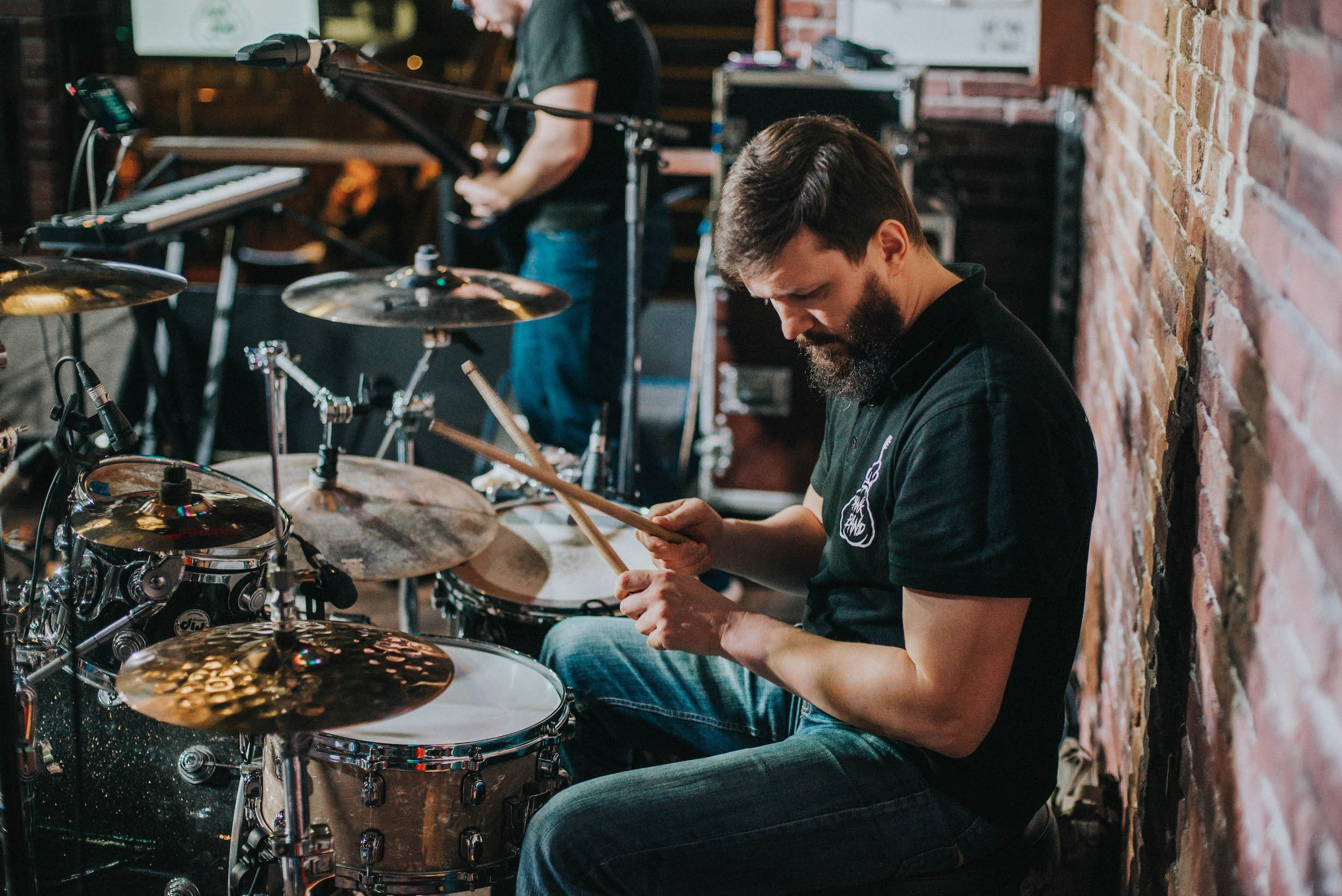 LifePub 16.03.2022. Московская кавер-группа BankBand