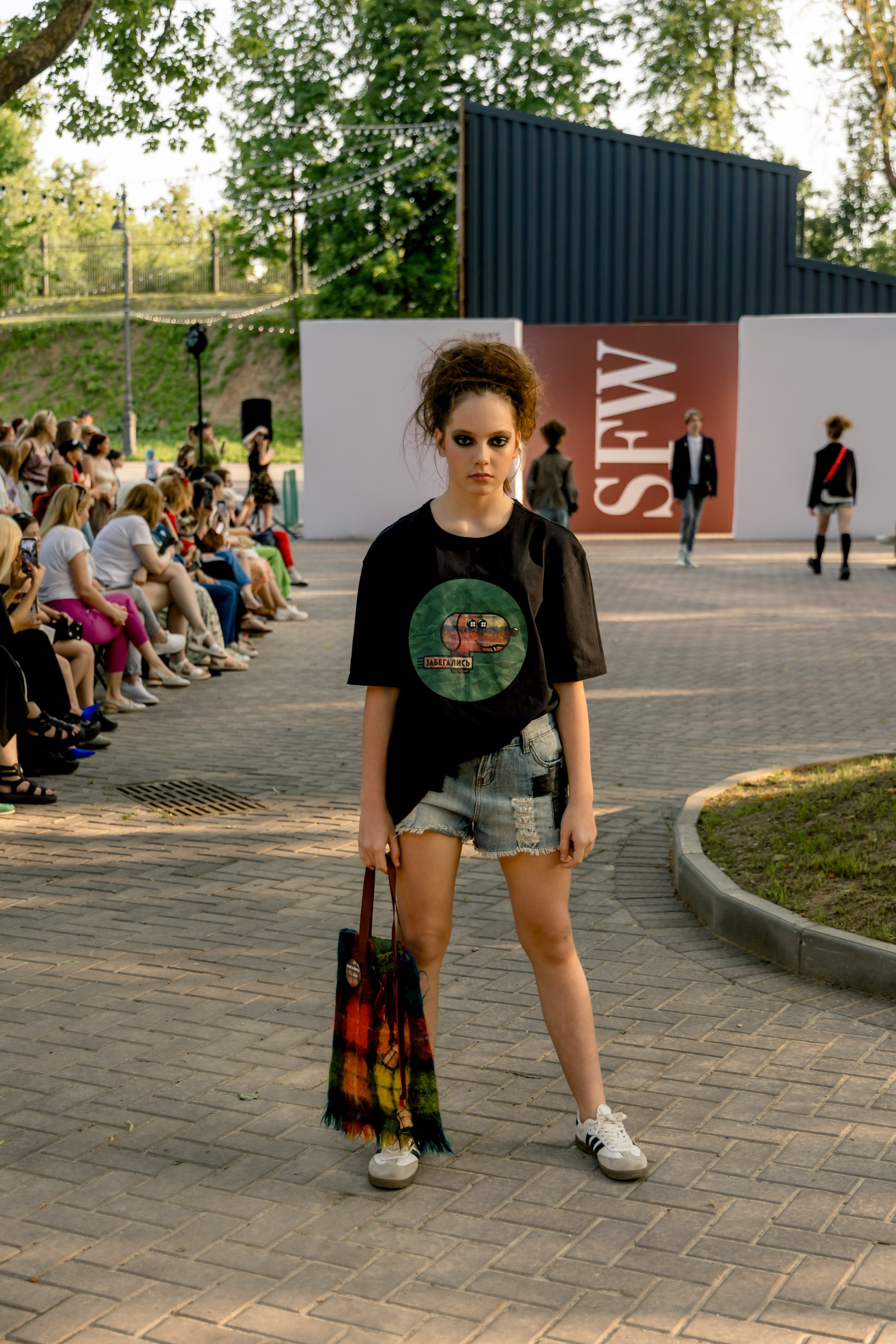 Smolensk Fashion Week 2025_показы_ДЕНЬ 1_ВЕЧЕРНИЙ ПОКАЗ_19:00. Главная