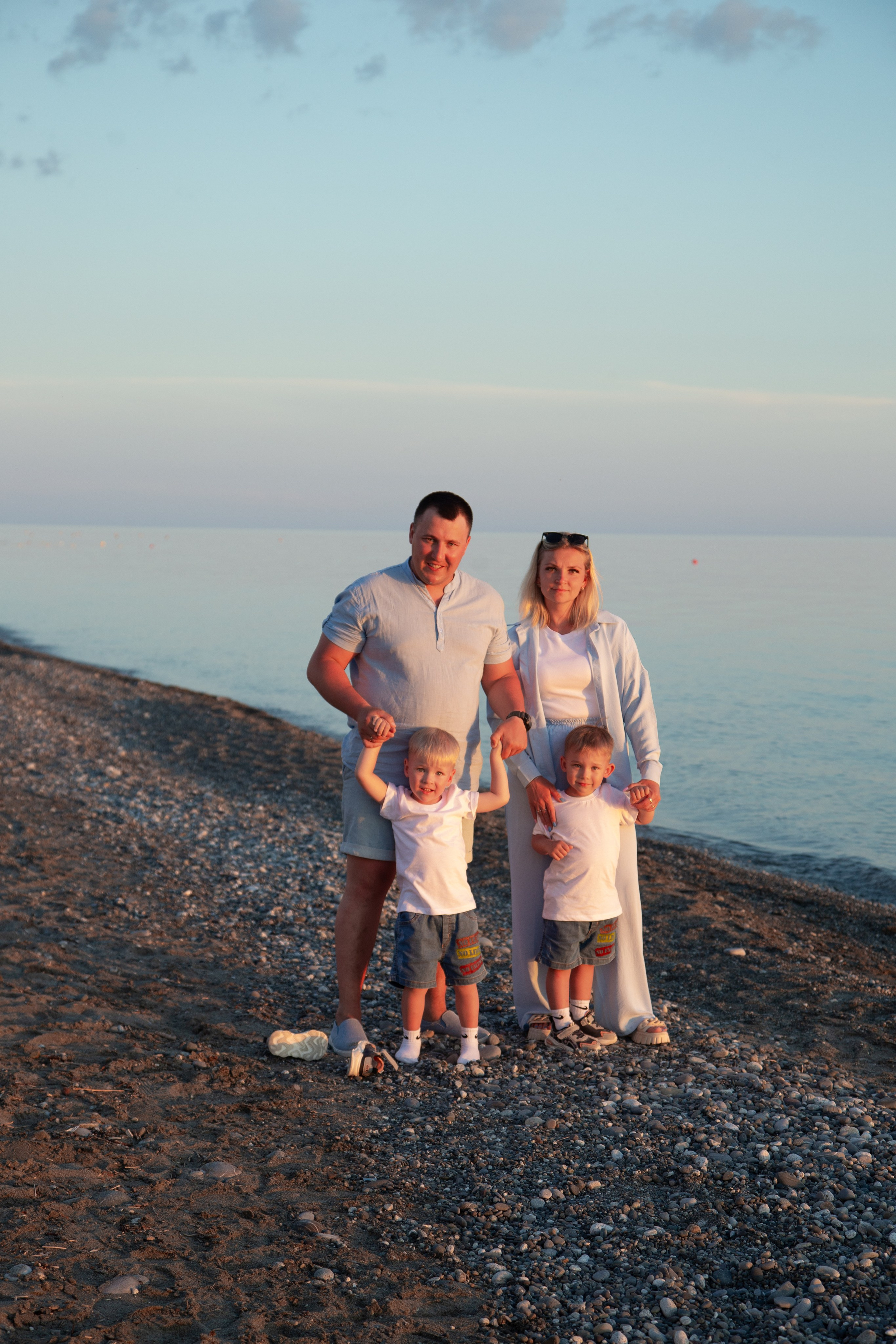 Закатная прогулка у моря. Семейный фотограф в Сочи, Лоо, Дагомысе, Вардане Кучумова Олеся