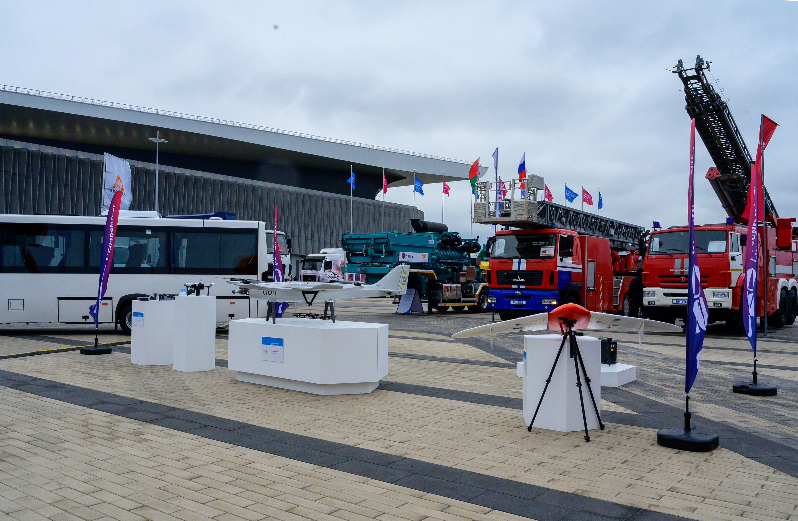 BigindustrialweekBelarus. Фотоуслуги, услуги фотографа, фотографирование важных событий