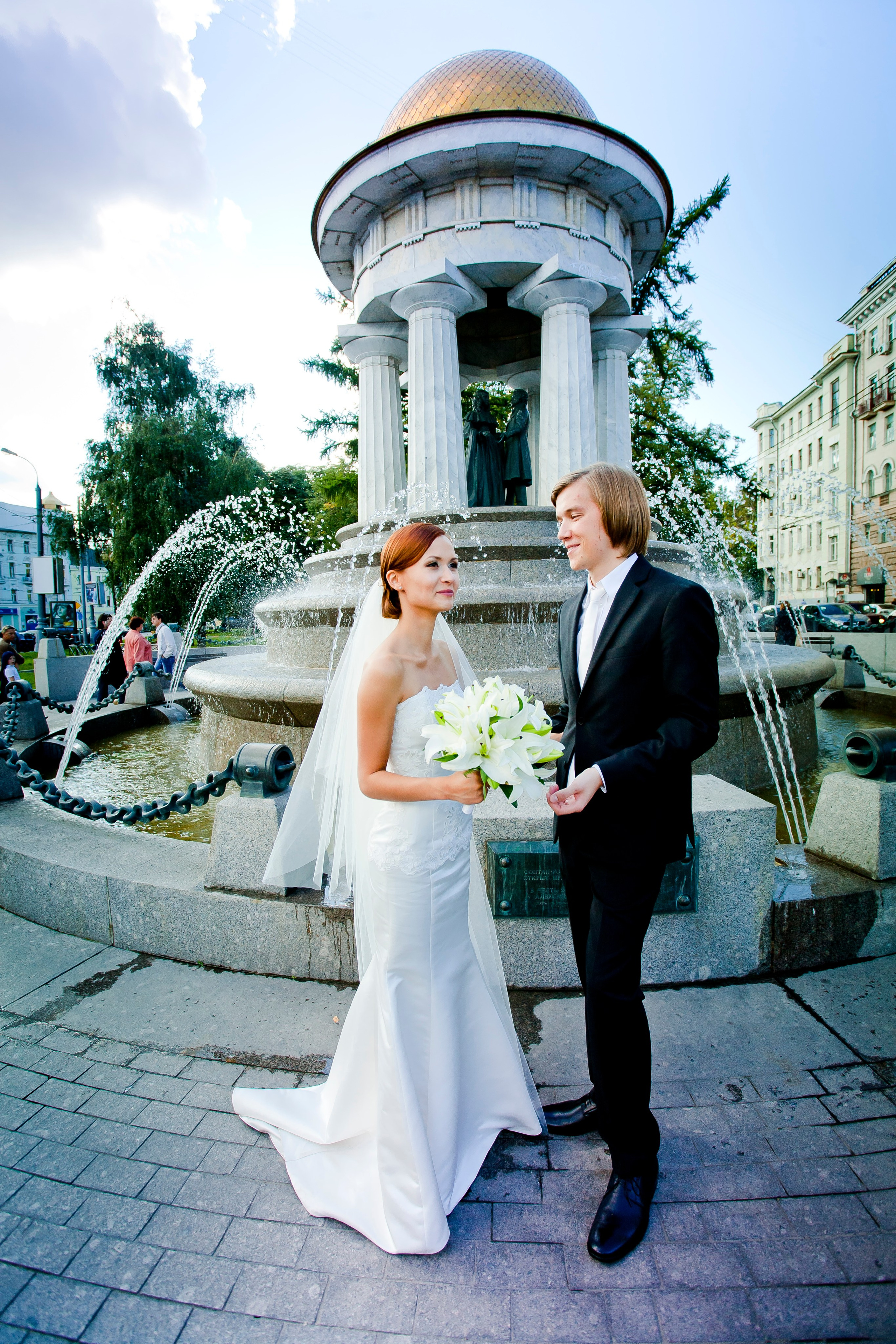 Свадьба Юра и Юлия Прогулка. Skazka.wfolio.pro