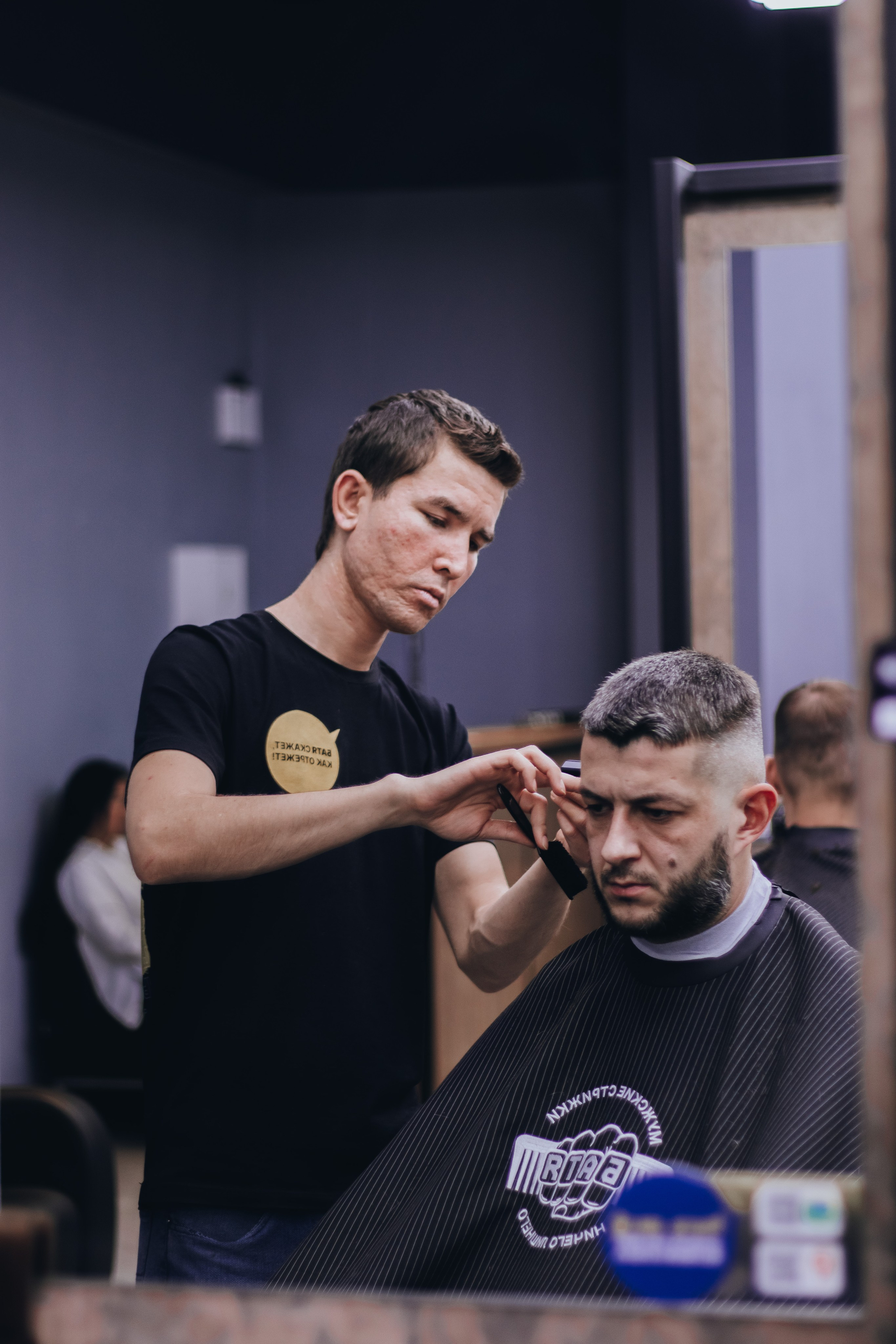 Barbershop Dad. Content shooting. KRIS KRUPINNIKOVA