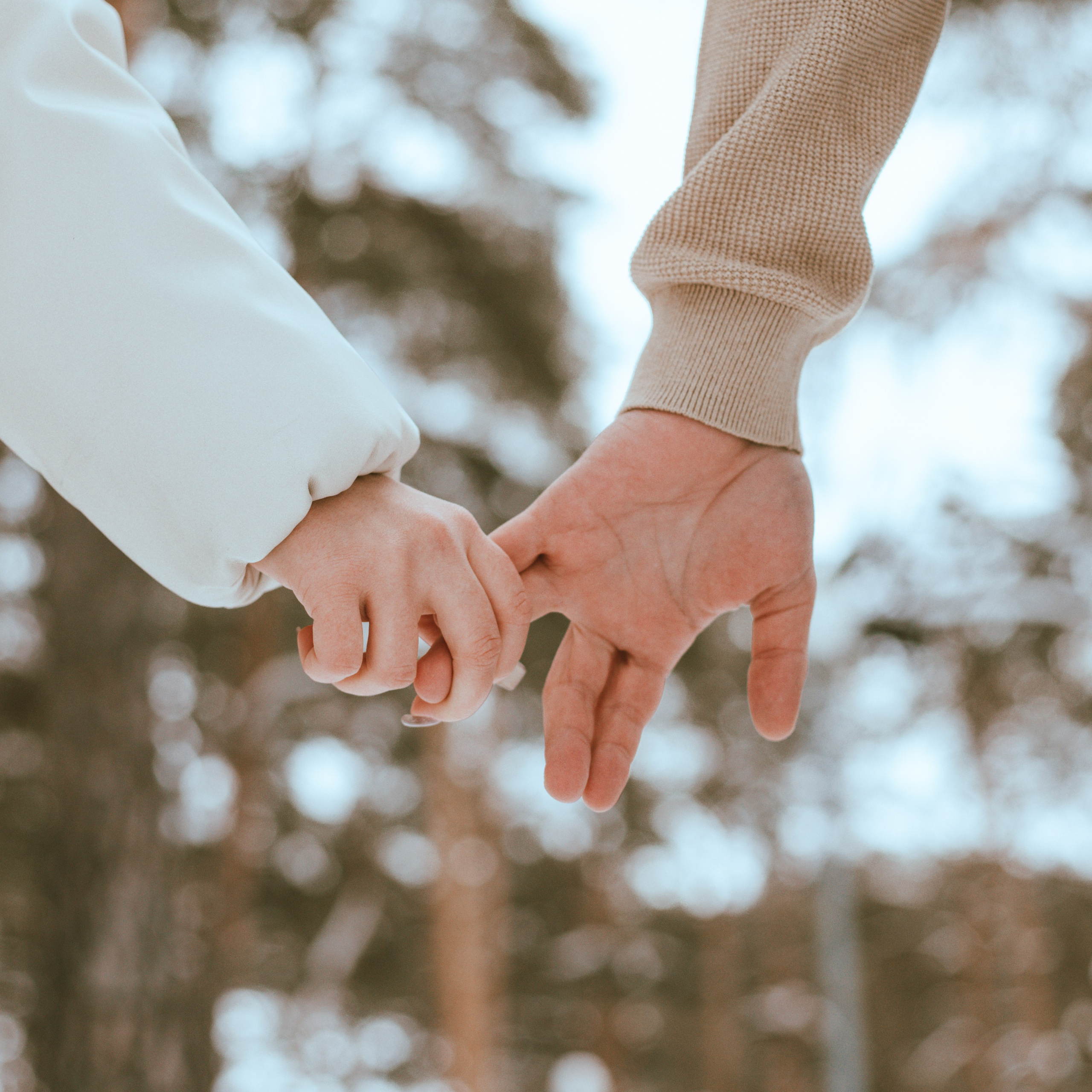 Алёна и саша. Больше не греет