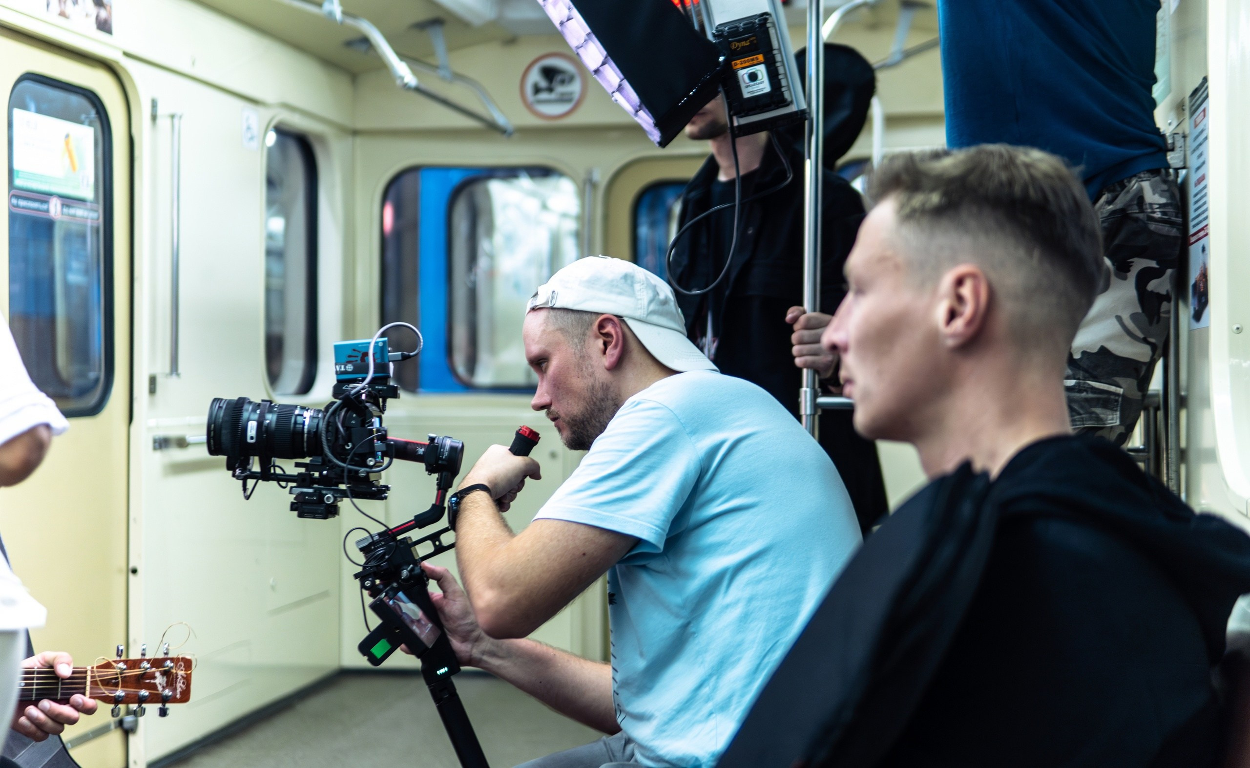 Фотосессия в метро, съемки клипа в Новосибирске