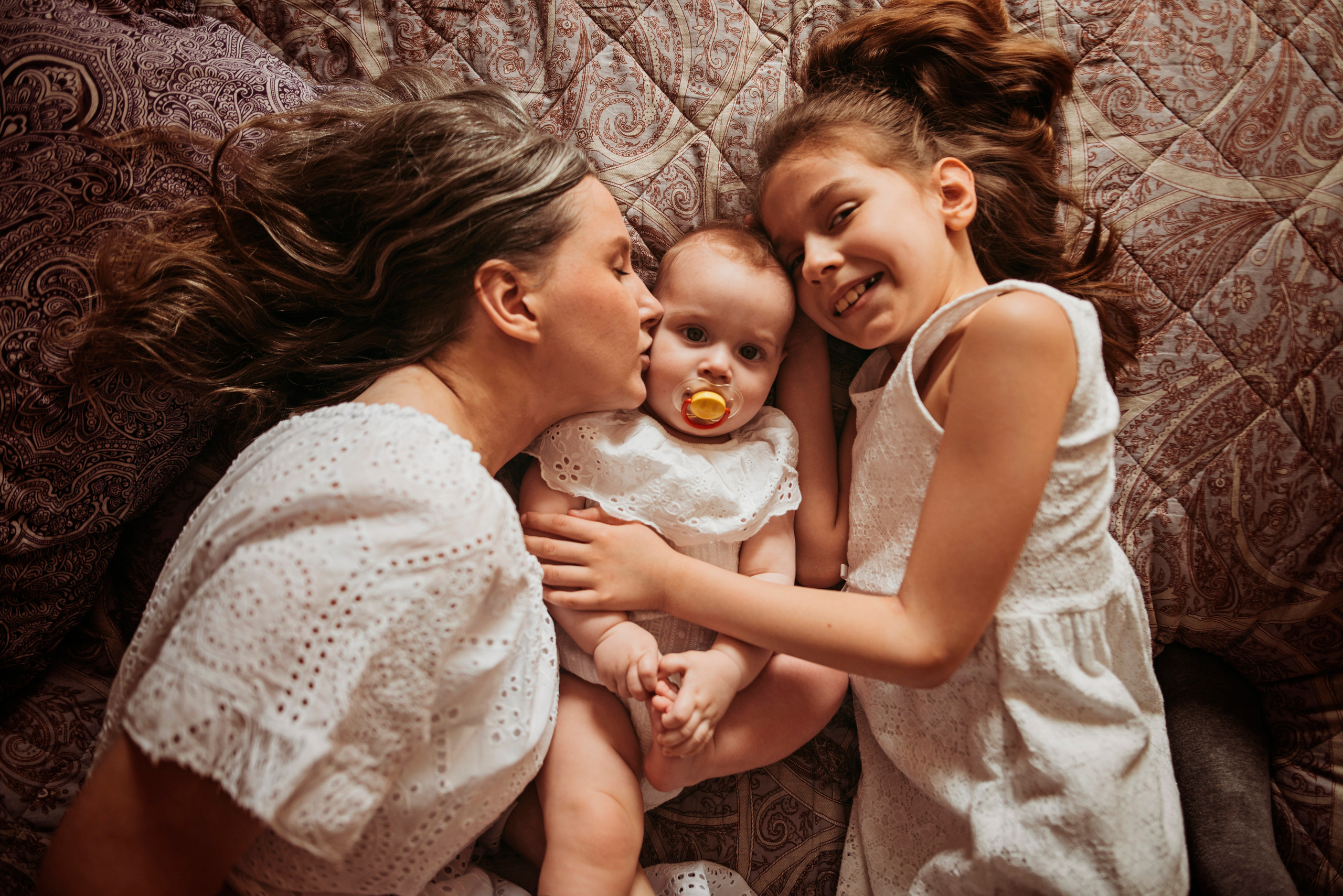 Виктория и Павел с дочками. Детский и семейный фотограф выпускной альбом Приморско-Ахтарск