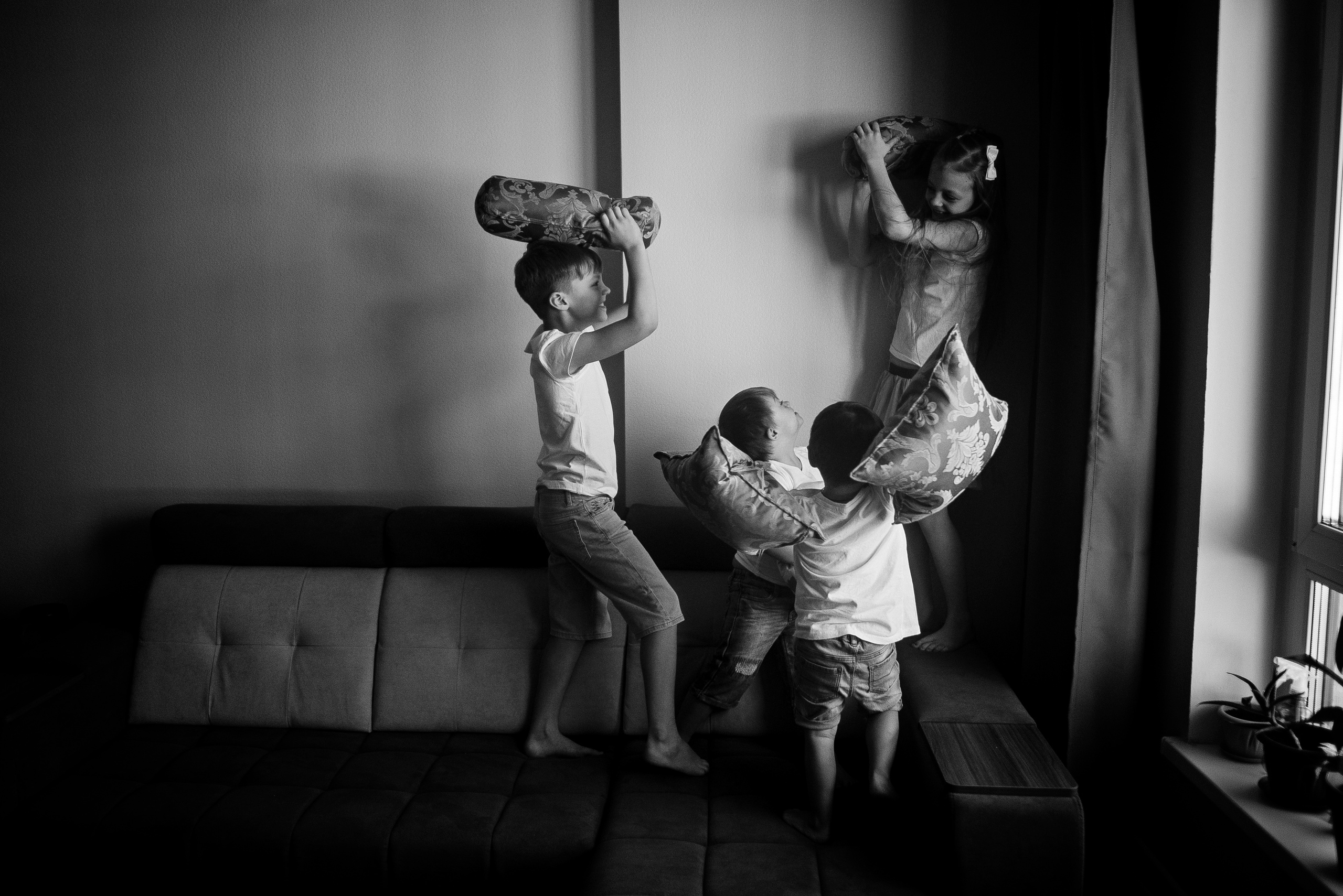 Наталья с детьми. Детский и семейный фотограф выпускной альбом Приморско-Ахтарск