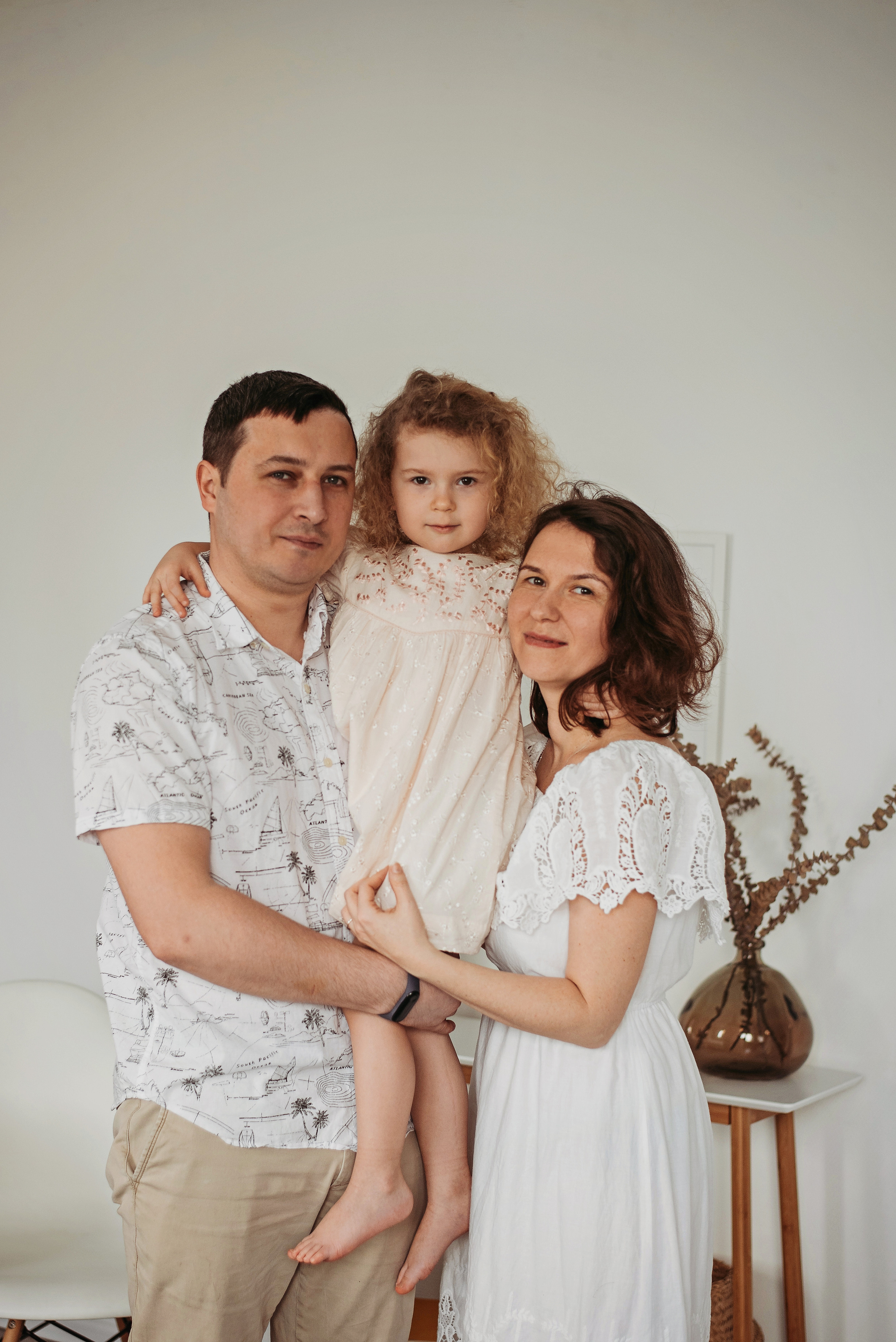 Татьяна и Анатолий с Викусей. Детский и семейный фотограф выпускной альбом Приморско-Ахтарск