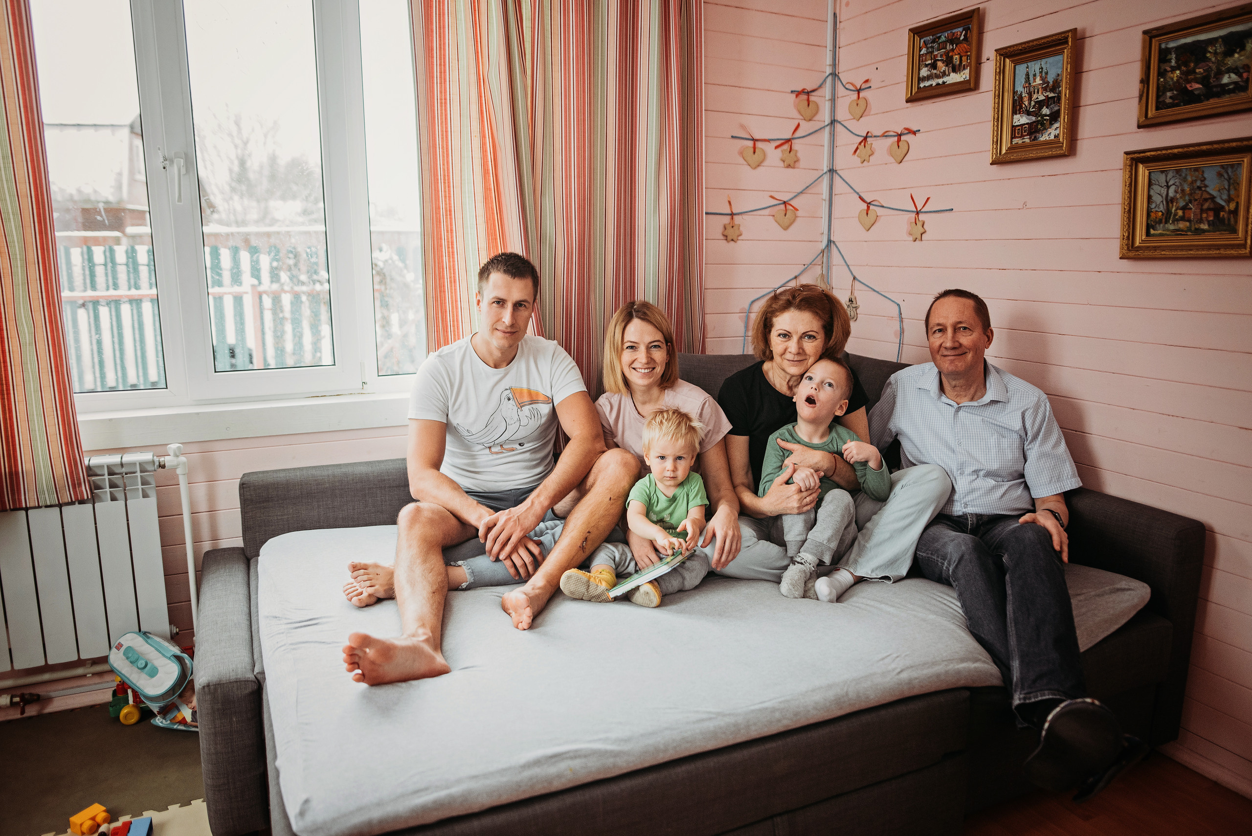 Большая и дружная семья). Детский и семейный фотограф выпускной альбом Приморско-Ахтарск