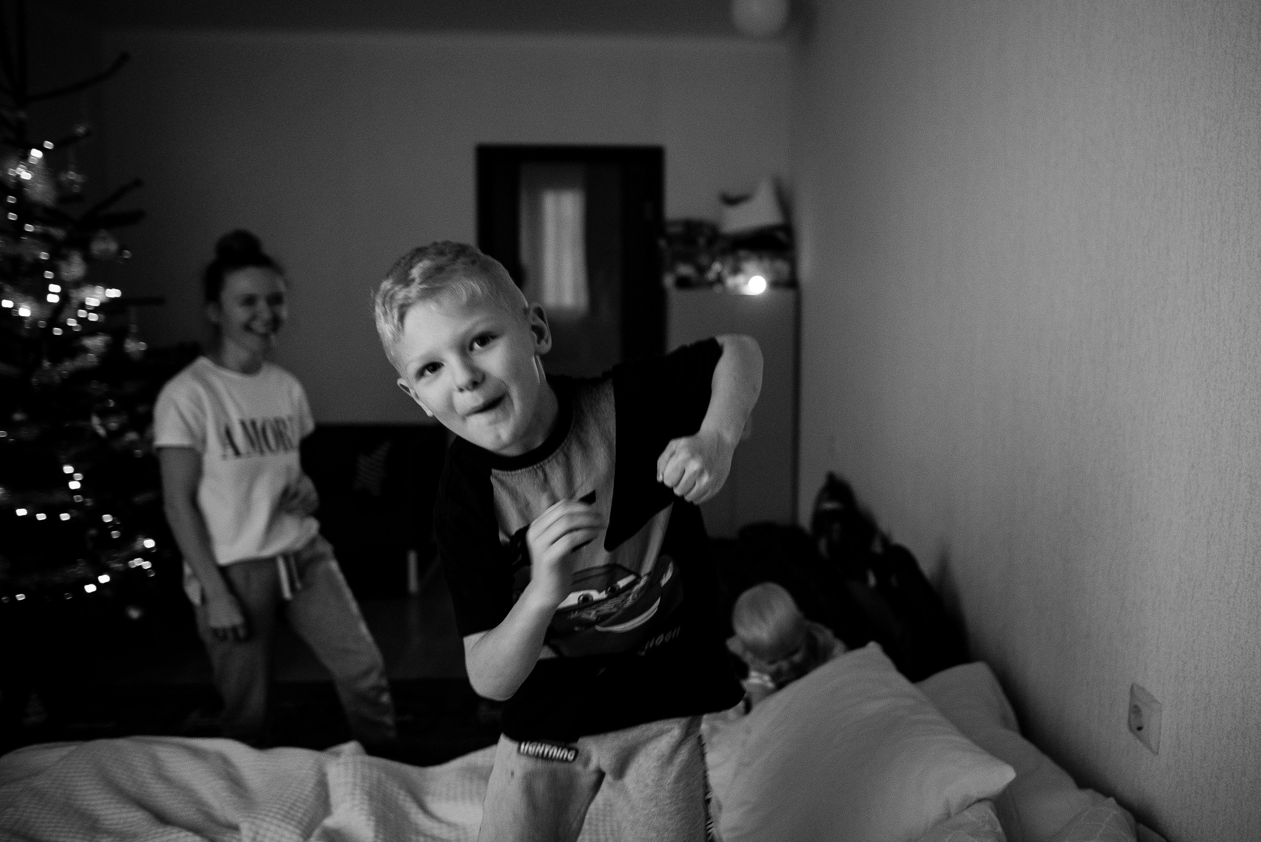 Озорные Никас и Север. Детский и семейный фотограф выпускной альбом Приморско-Ахтарск