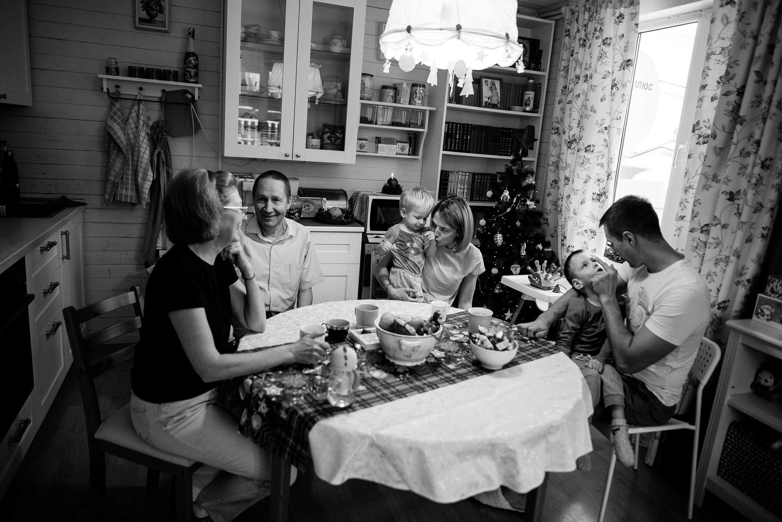 Большая и дружная семья). Детский и семейный фотограф выпускной альбом Приморско-Ахтарск