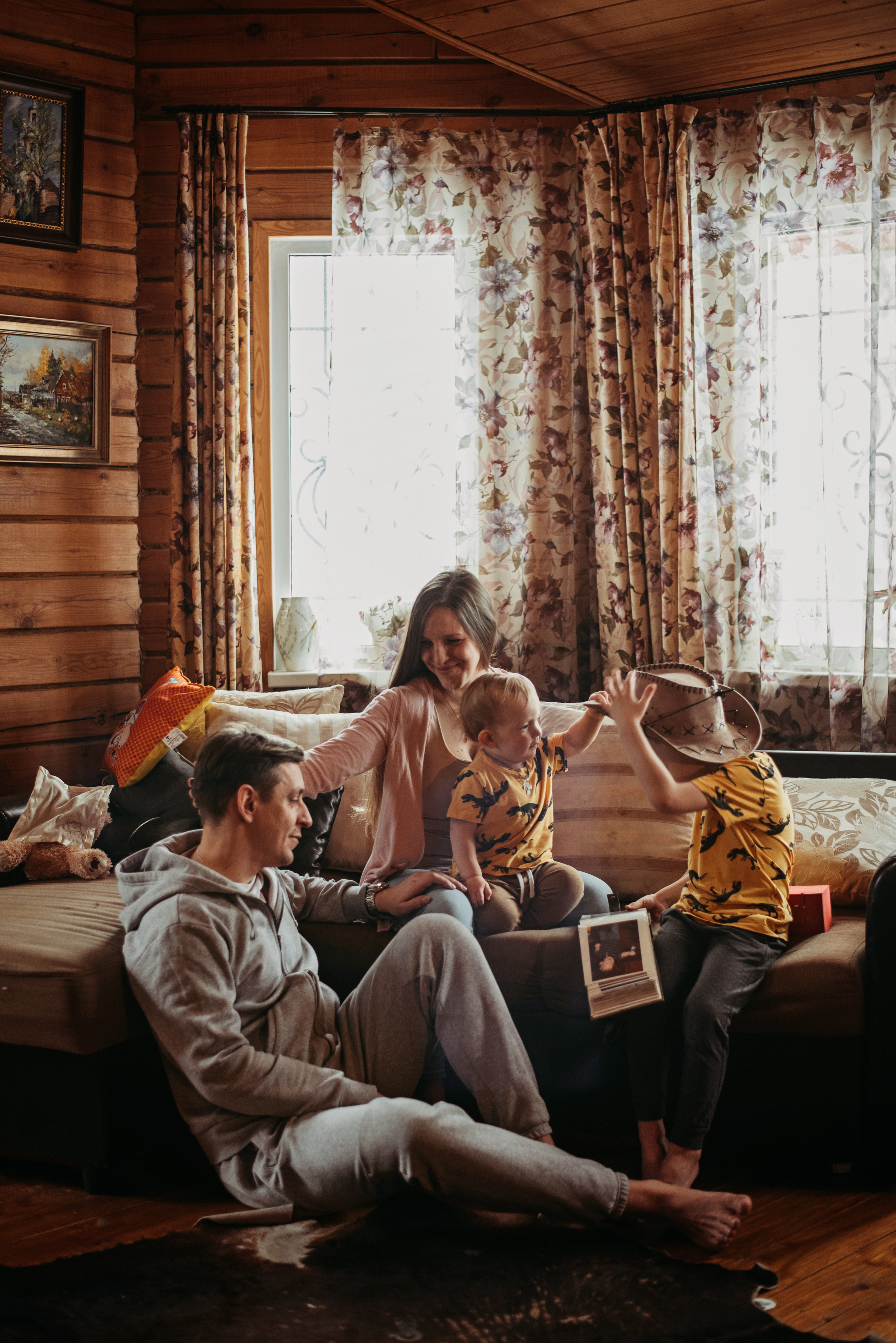 Счастье в большом доме. Детский и семейный фотограф выпускной альбом Приморско-Ахтарск