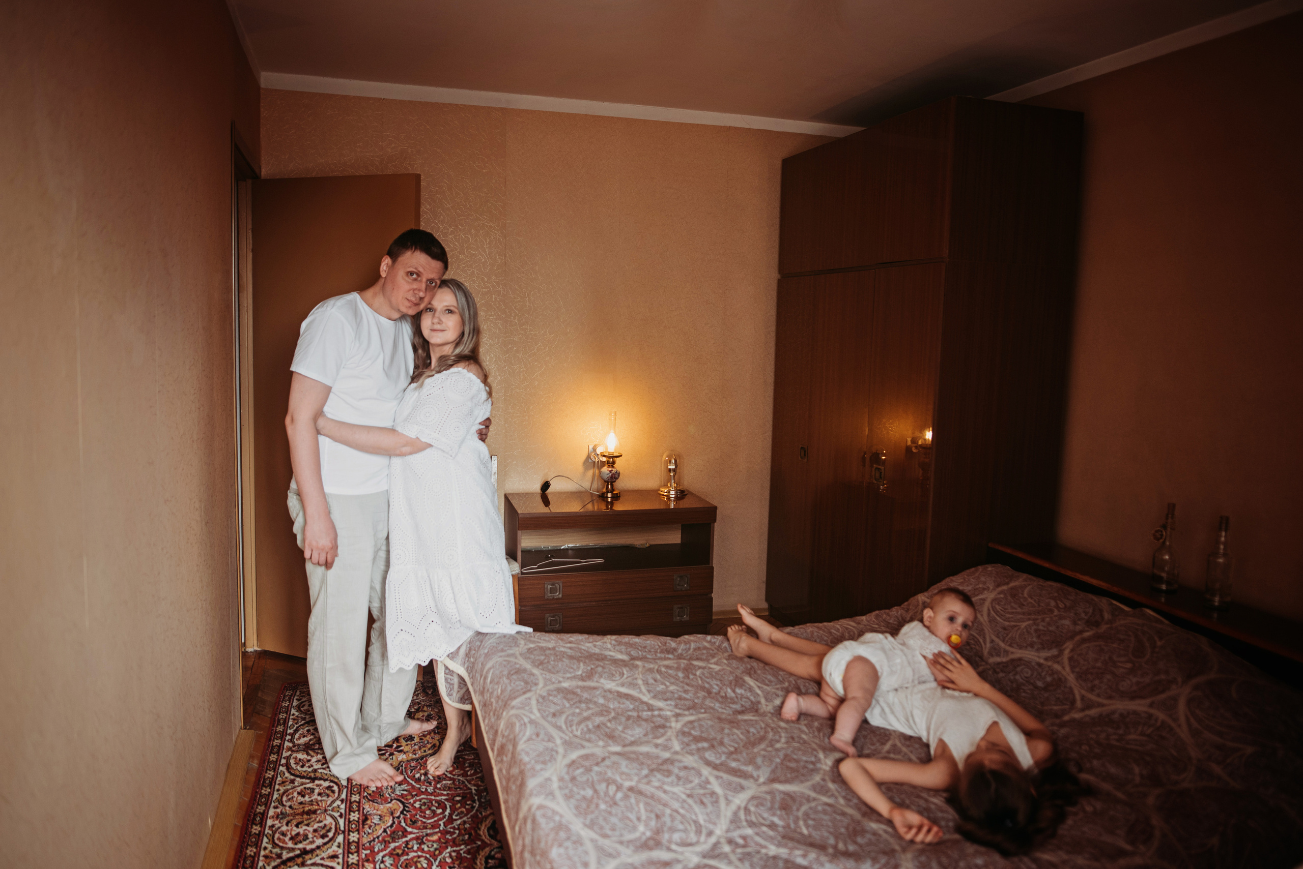 Виктория и Павел с дочками. Детский и семейный фотограф выпускной альбом Приморско-Ахтарск