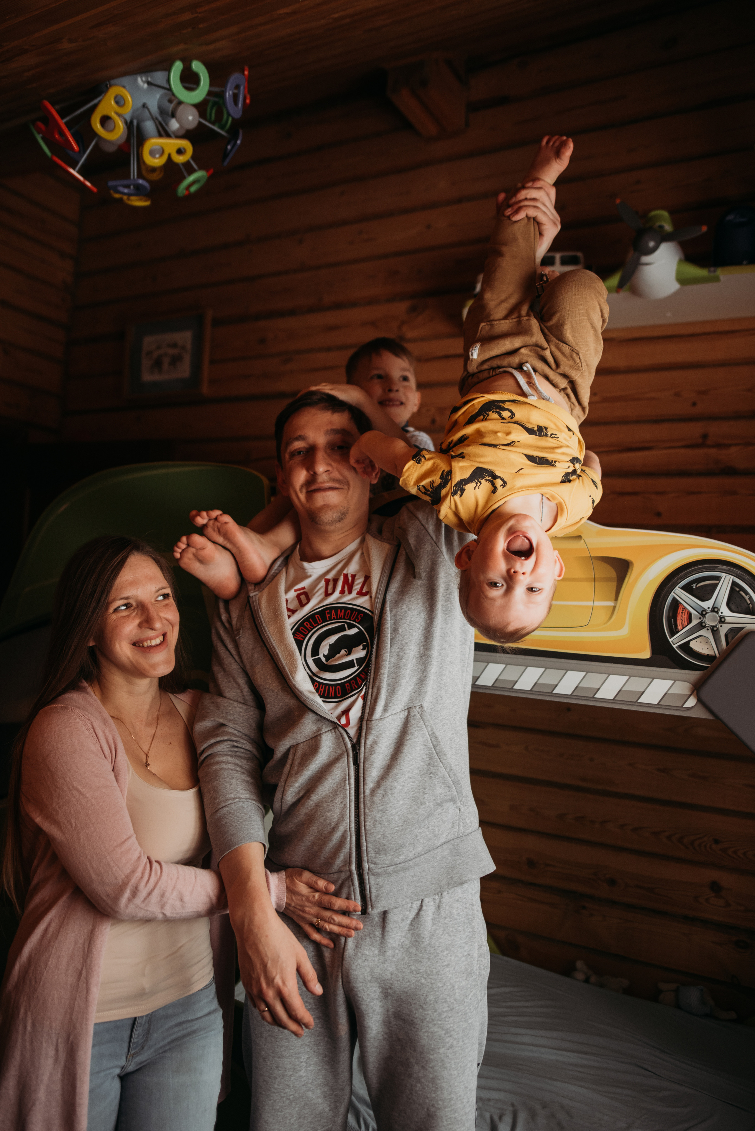 Счастье в большом доме. Детский и семейный фотограф выпускной альбом Приморско-Ахтарск