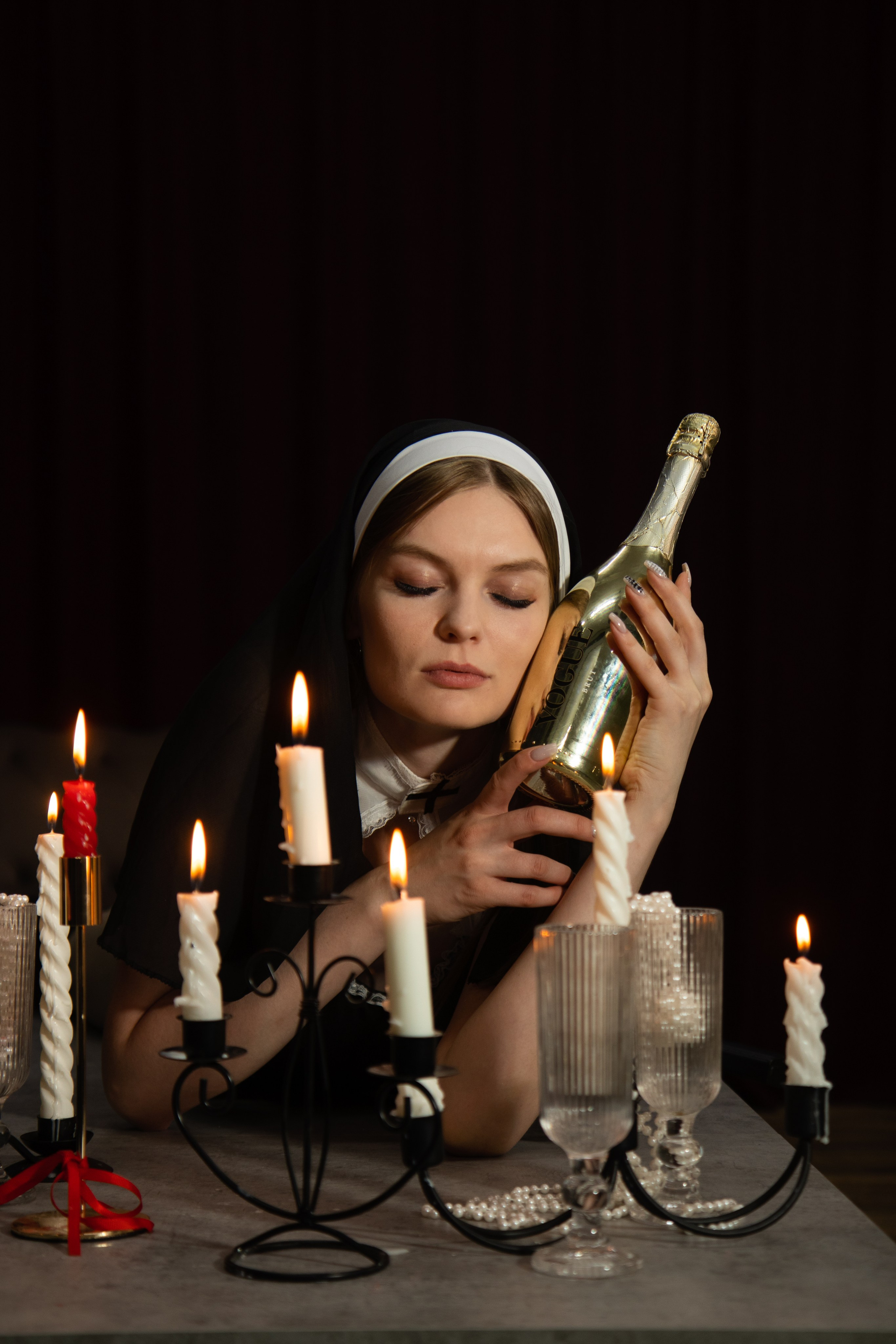 Монахиня. Главная