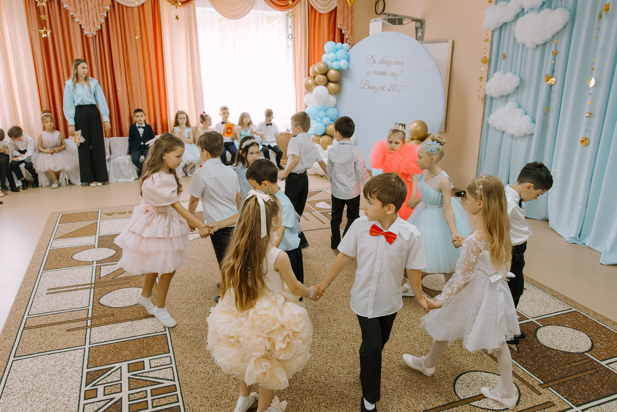 Выпускной в ДС -29. Выпускные альбомы Натальи Бутко: Новороссийск, Анапа, Геленджик