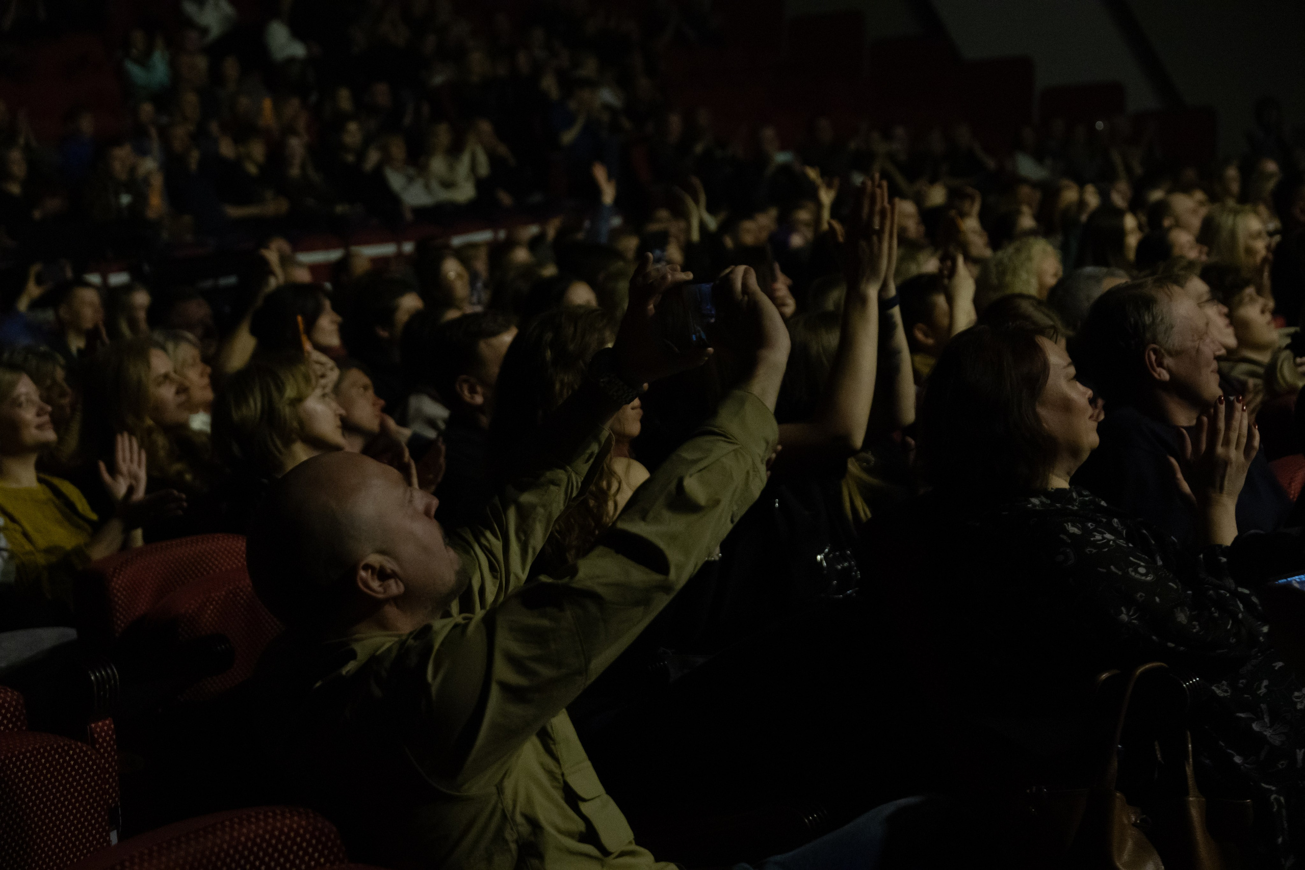 Сергей Бобунец КРАСНОЯРСК. Фотограф Красноярск съемки лавстори, фотосессия в студии, портретная съемка, творческие фотосессии