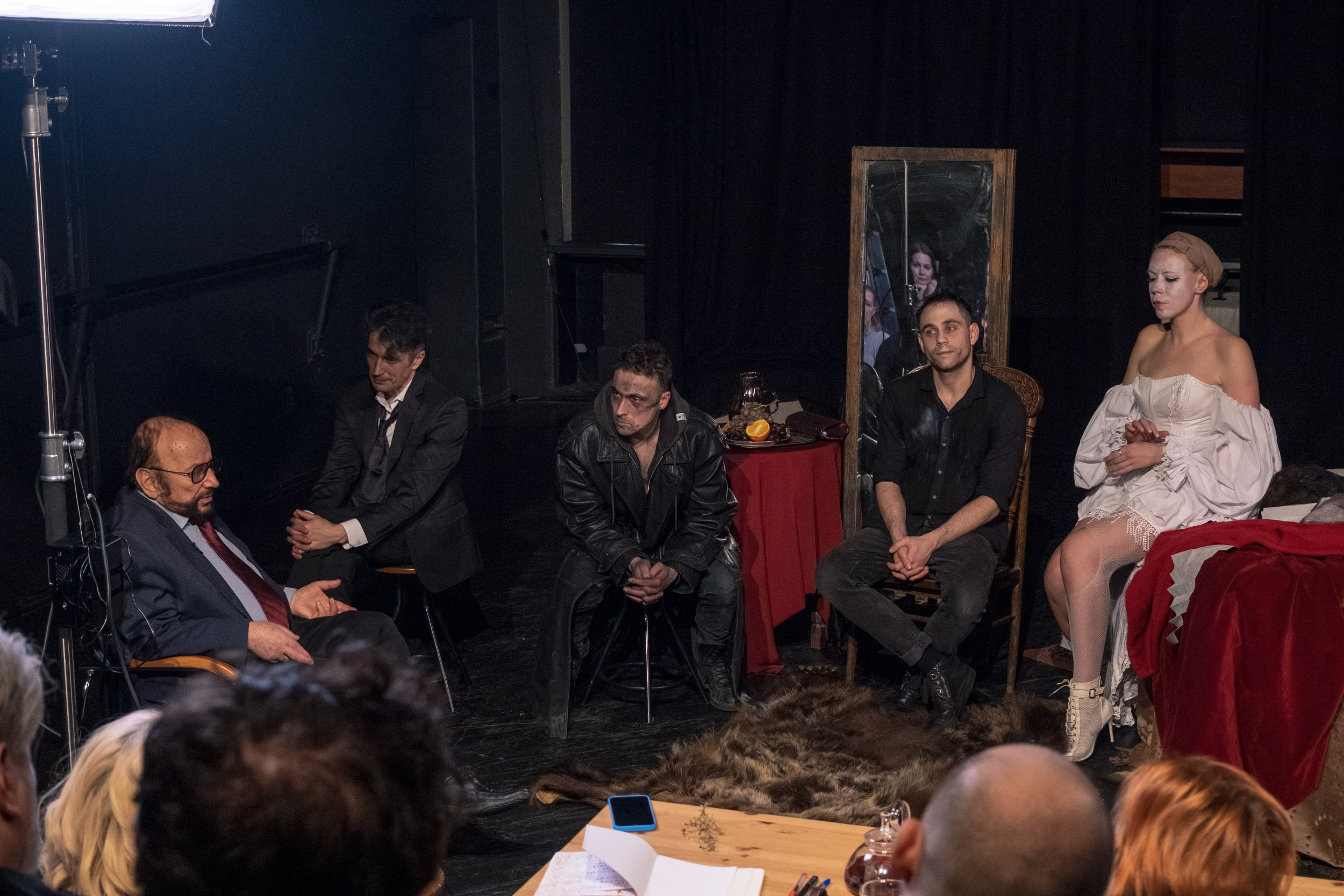 Видеокнига этюдного метода Вениамина Михайловича Фильштинского для социально-художественных проектов. Фотограф в Санкт-Петербурге и Москве Юлия Паршакова