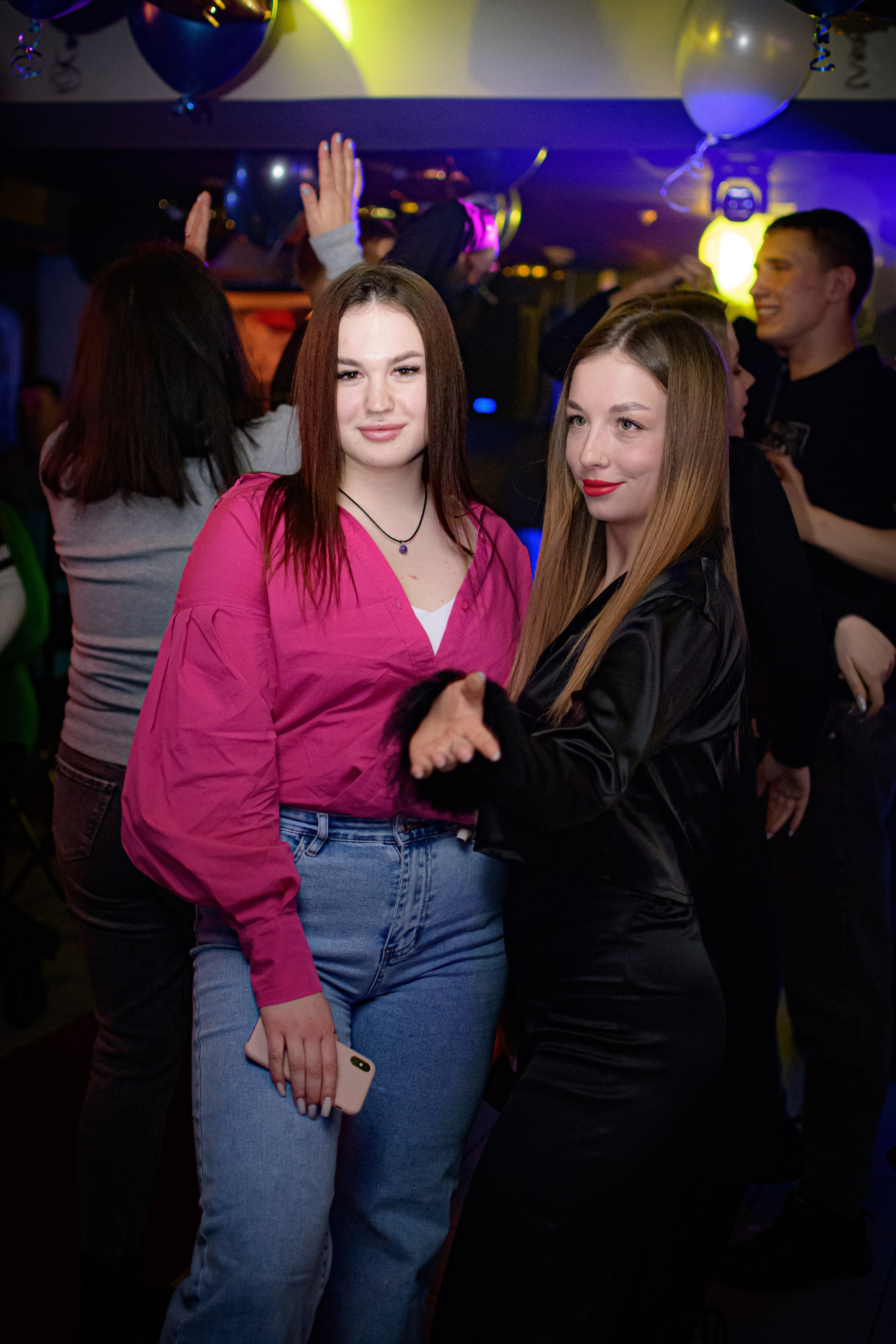 HOLLYWOOD / 6 YEARS. Photokarish