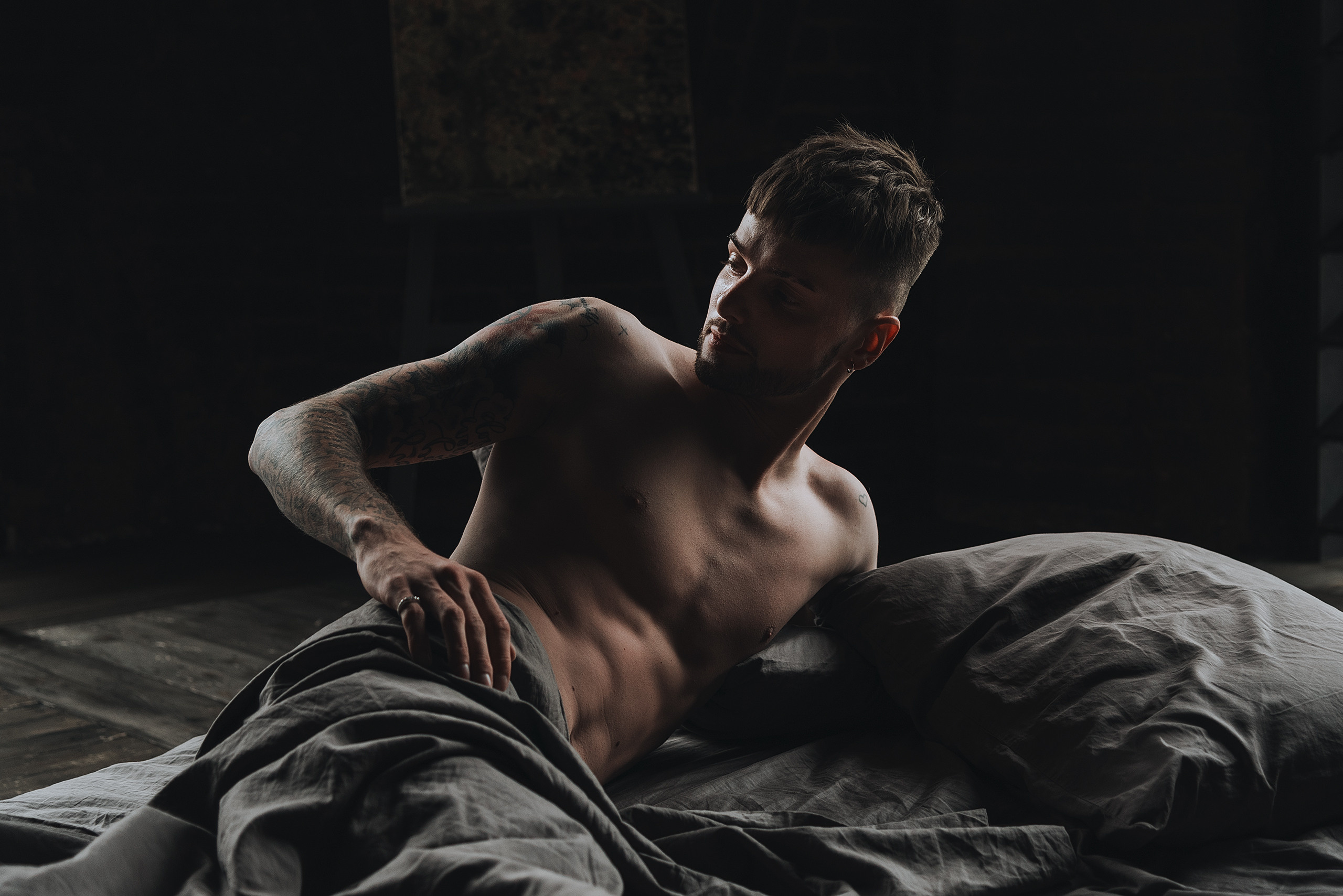 Мужская фотосессия в фотостудии. Свадебный и индивидуальный фотограф Никита Роут | Москва