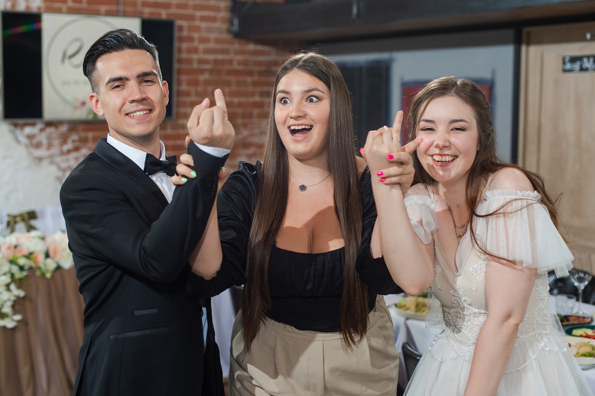 Только банкет. Зато какой. Свадебный и семейный фотограф в Омске Мормулев Михаил