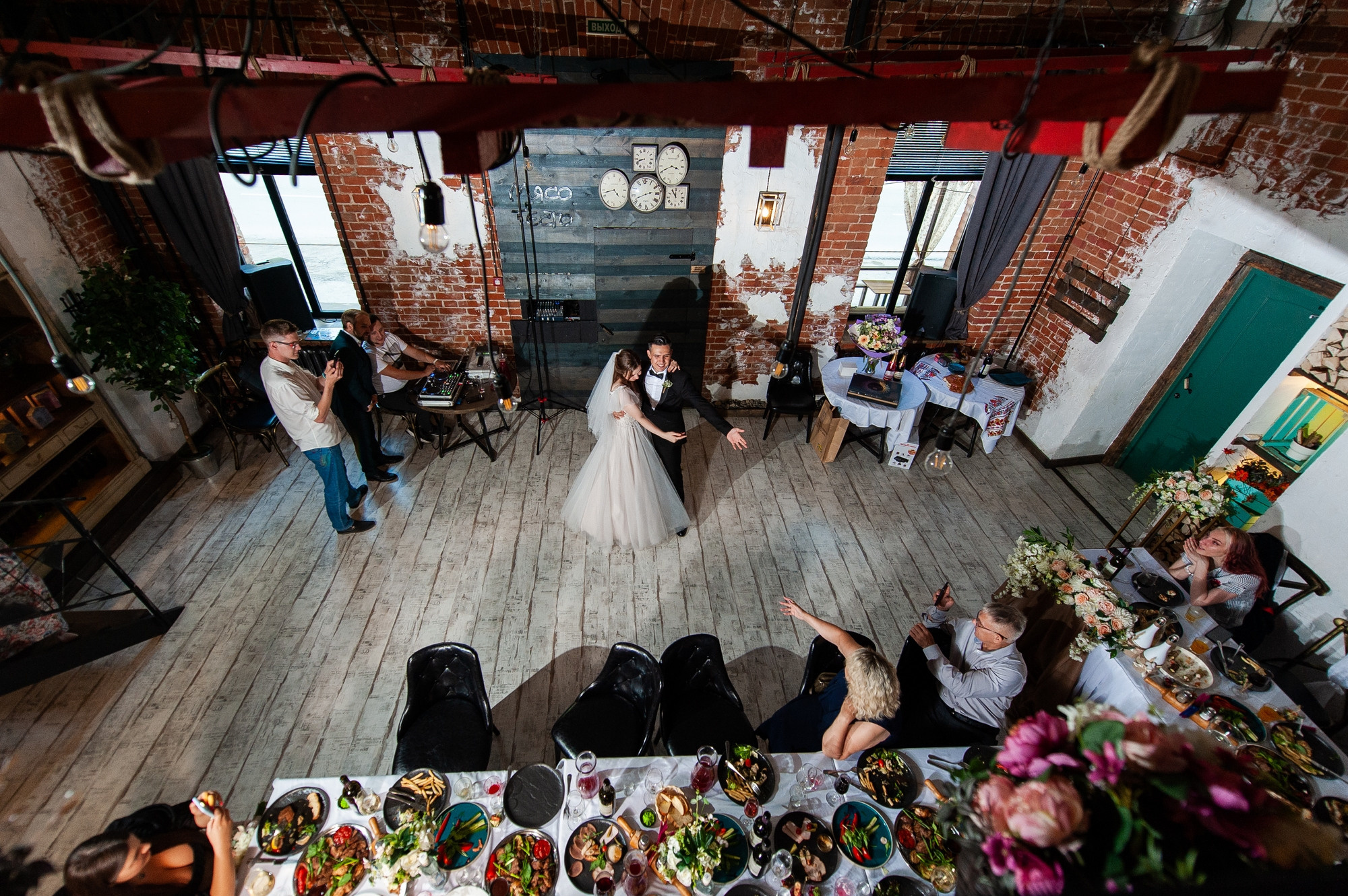 Только банкет. Зато какой. Свадебный и семейный фотограф в Омске Мормулев Михаил