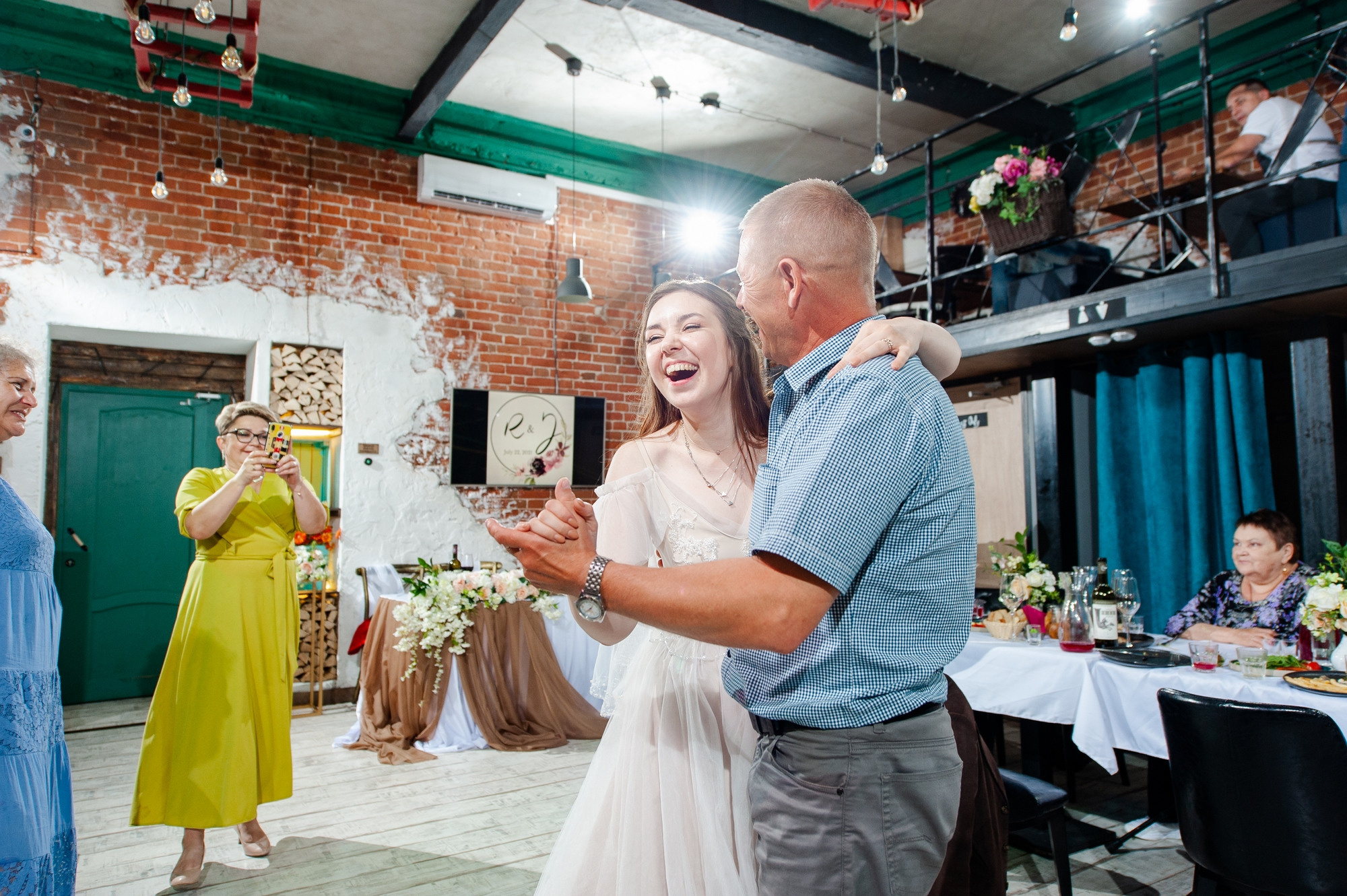 Только банкет. Зато какой. Свадебный и семейный фотограф в Омске Мормулев Михаил
