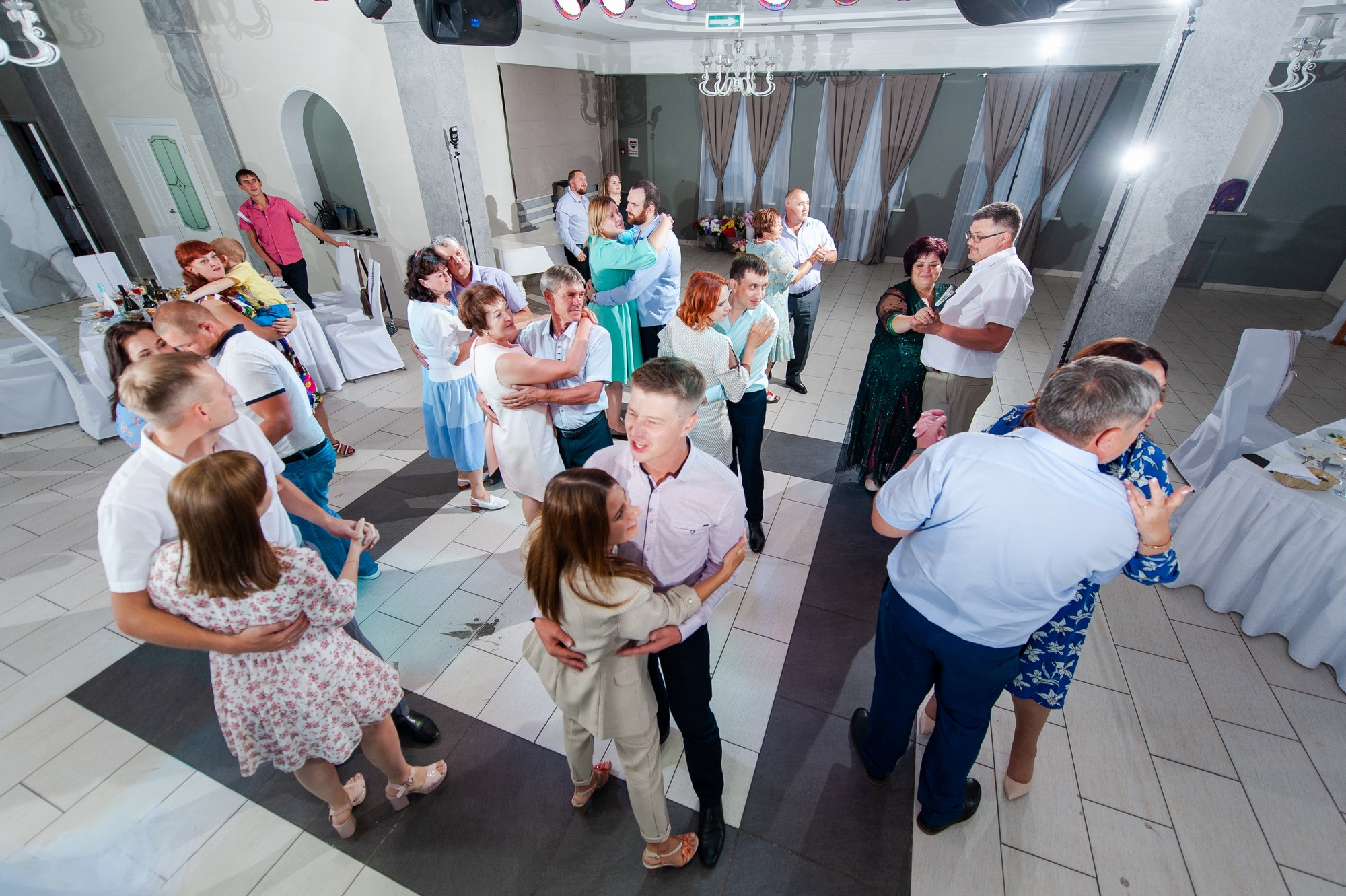 Двойной свадебный день. Свадебный и семейный фотограф в Омске Мормулев Михаил