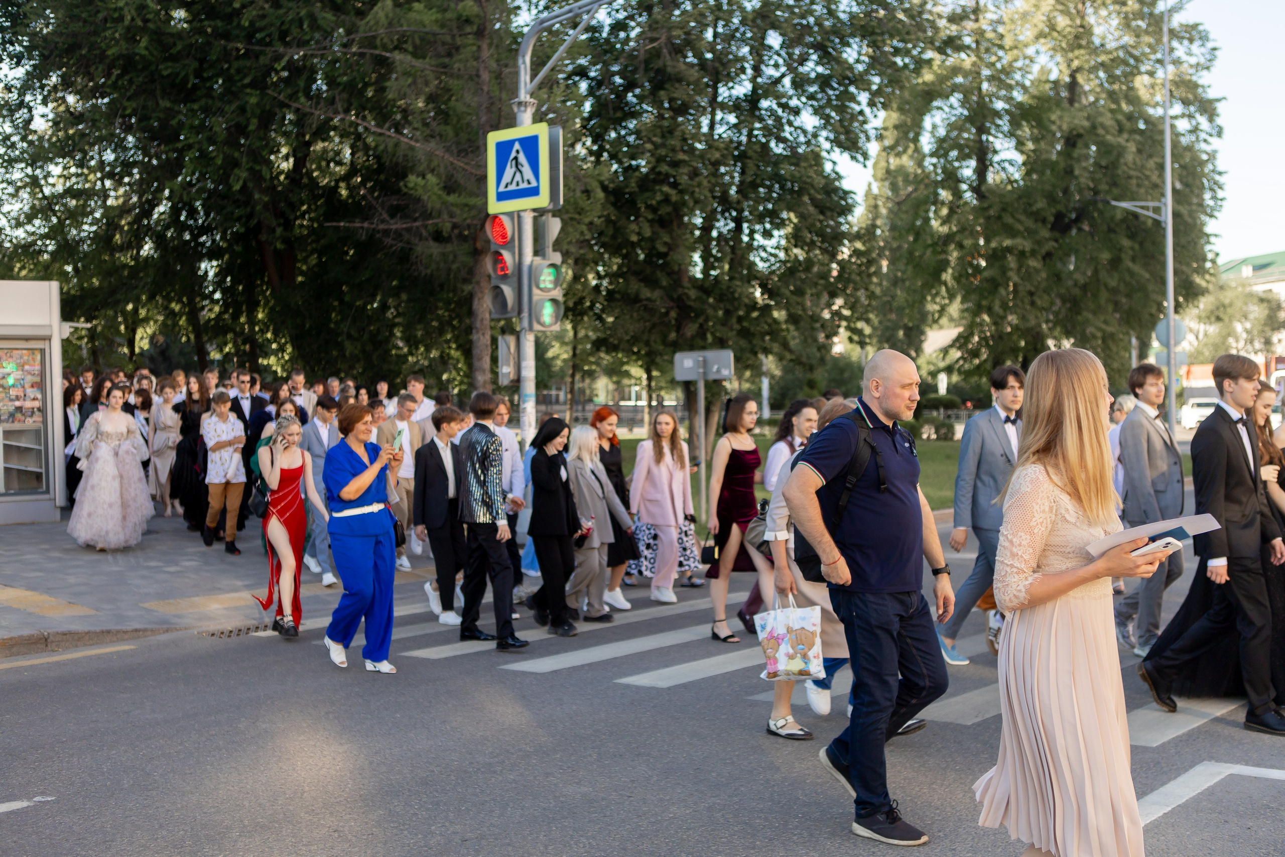 Выпускной Гимназия 12 2024 г. Свадебный и портретный Фотограф в Липецке Дмитрий Котюков