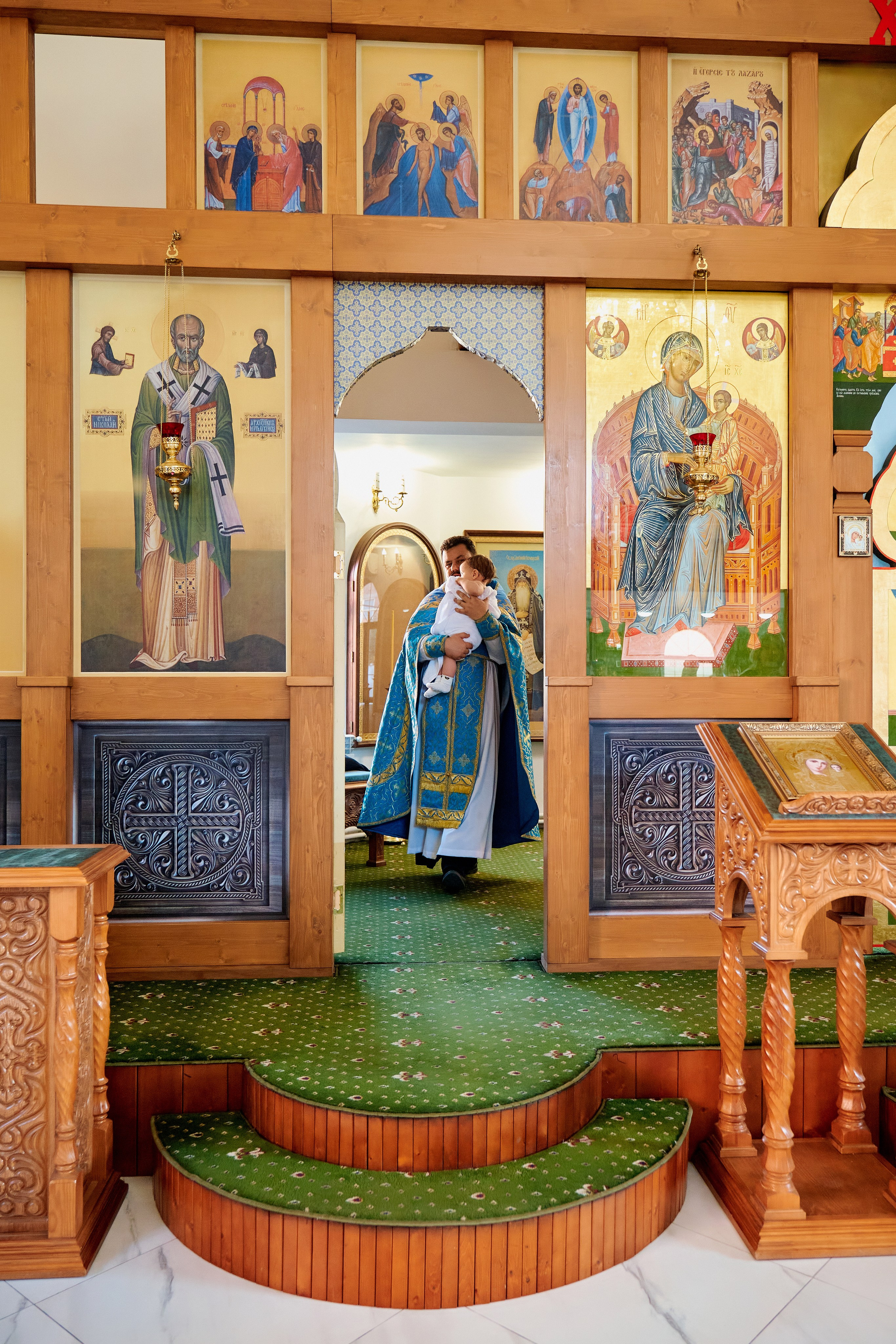 Крестины. Храм св. Серафима Саровского. Фотограф Таганрог Анна Трайжон