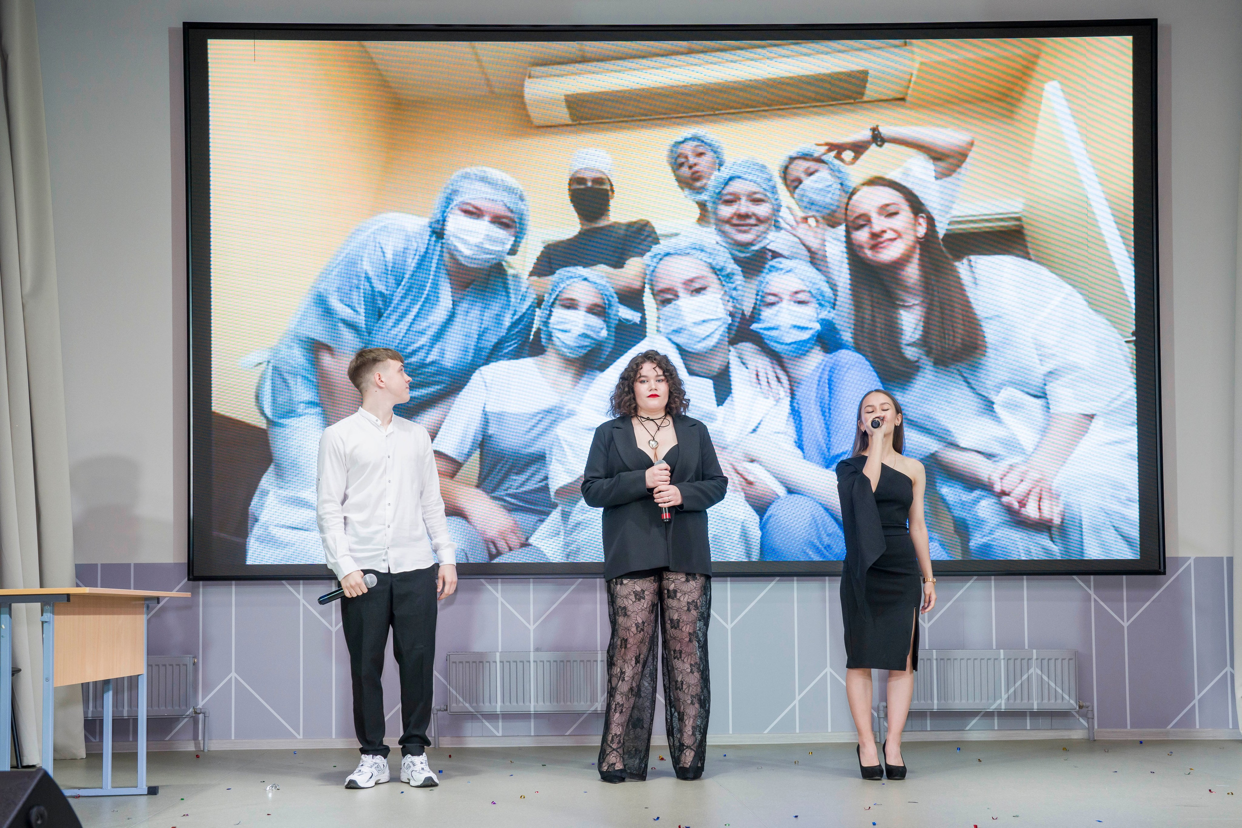 Выпускной в медколледже. Фотограф в Санкт-Петербурге. Репортажная и все съёмки для бизнеса