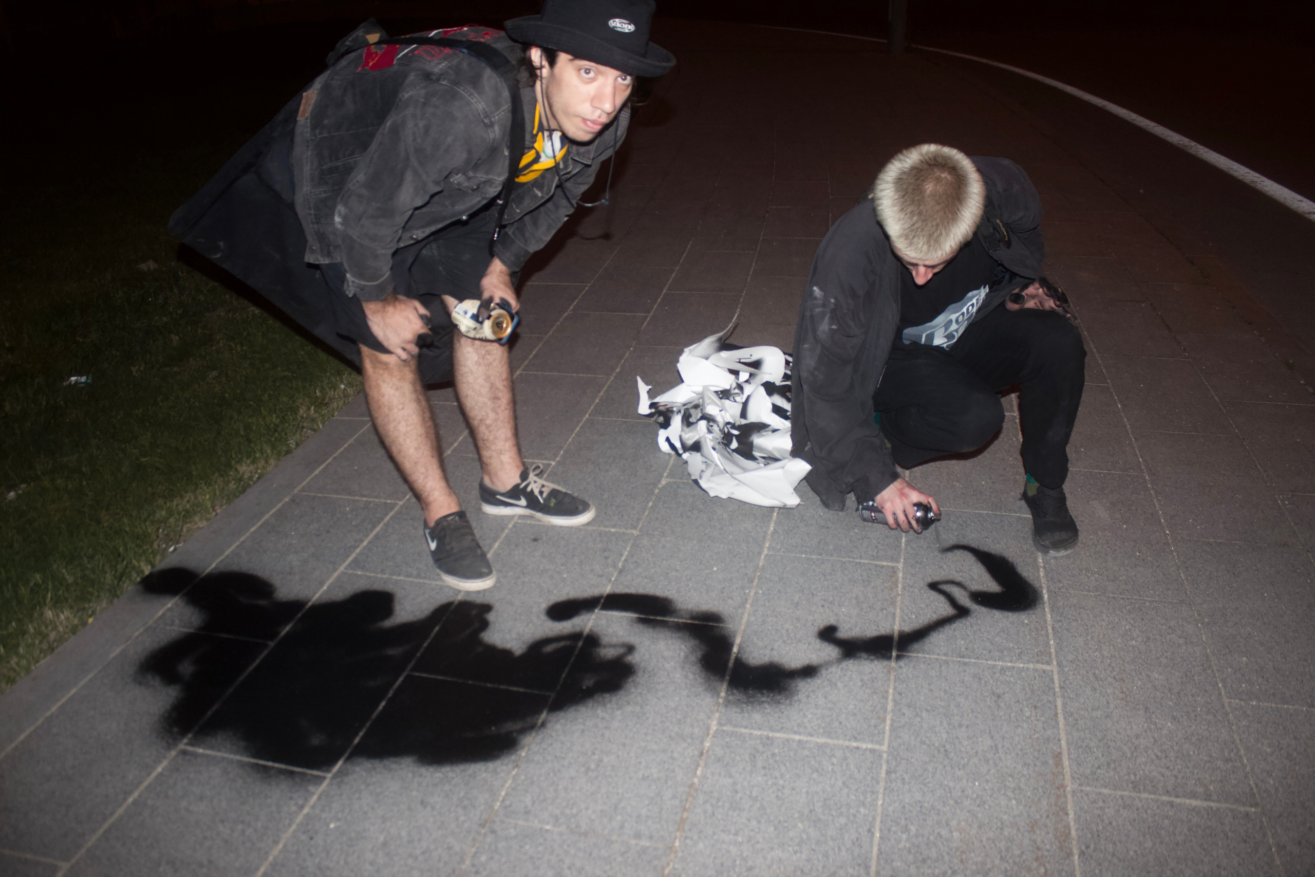 Процесс граффити. Концертный и портретный фотограф в Москве Соня Спросонья