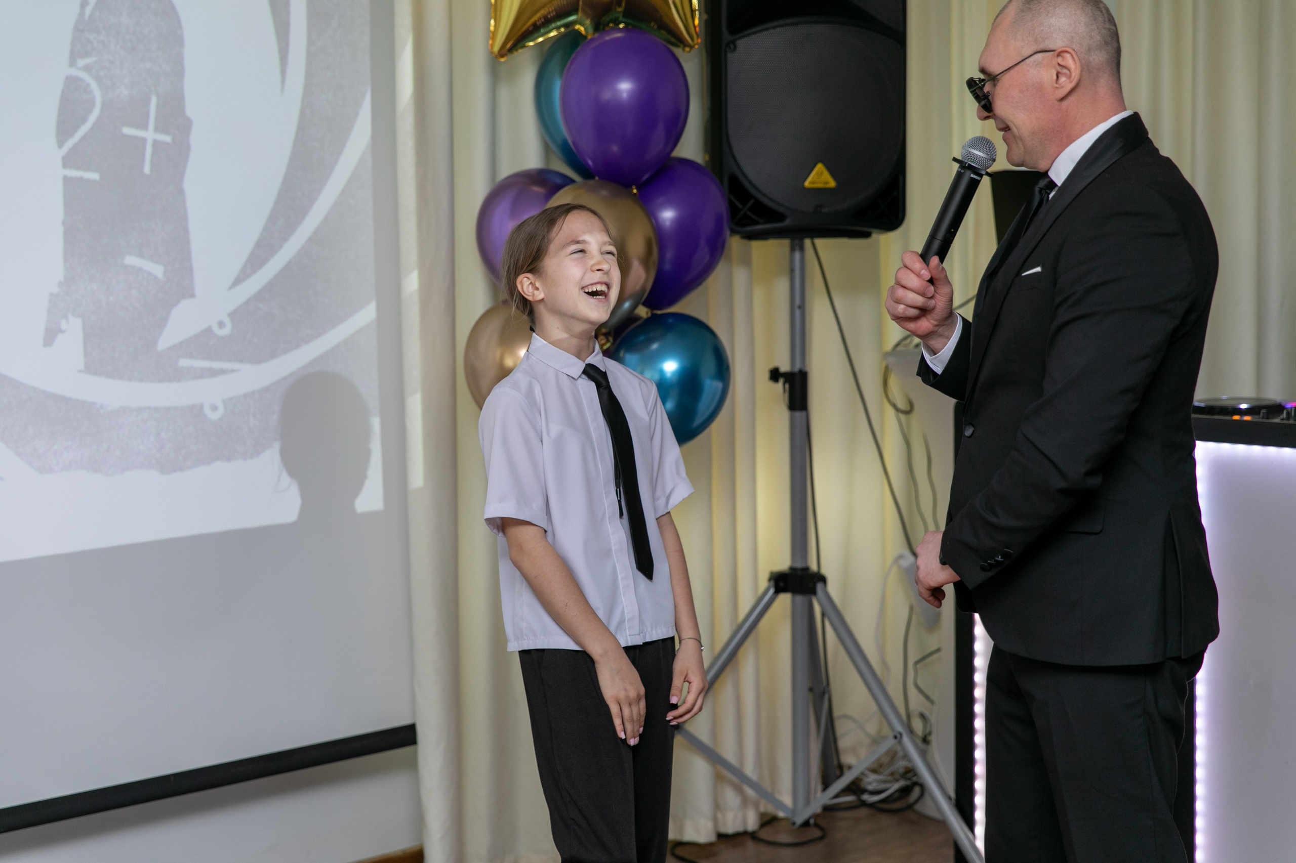 Выпускной 4 класс Гимназия 3 2025. Школьный и детский фотограф в Южно-Сахалинске Анастасия Лескова