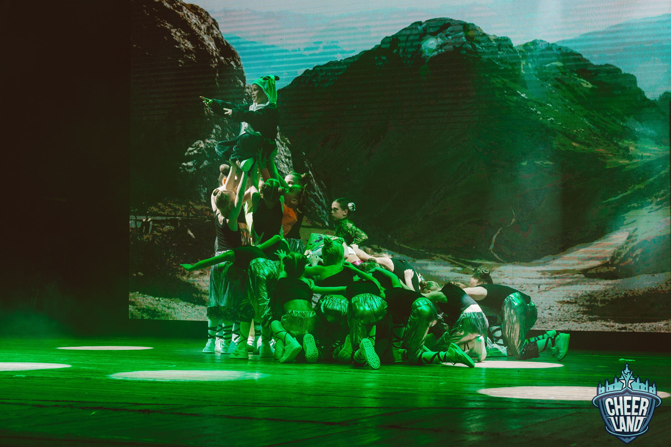 КОСМИЧЕСКОЕ НОВОГОДНЕЕ ПУТЕШЕСТВИЕ «CHEER LAND». Репортажный, семейный, свадебный, портретный фотограф