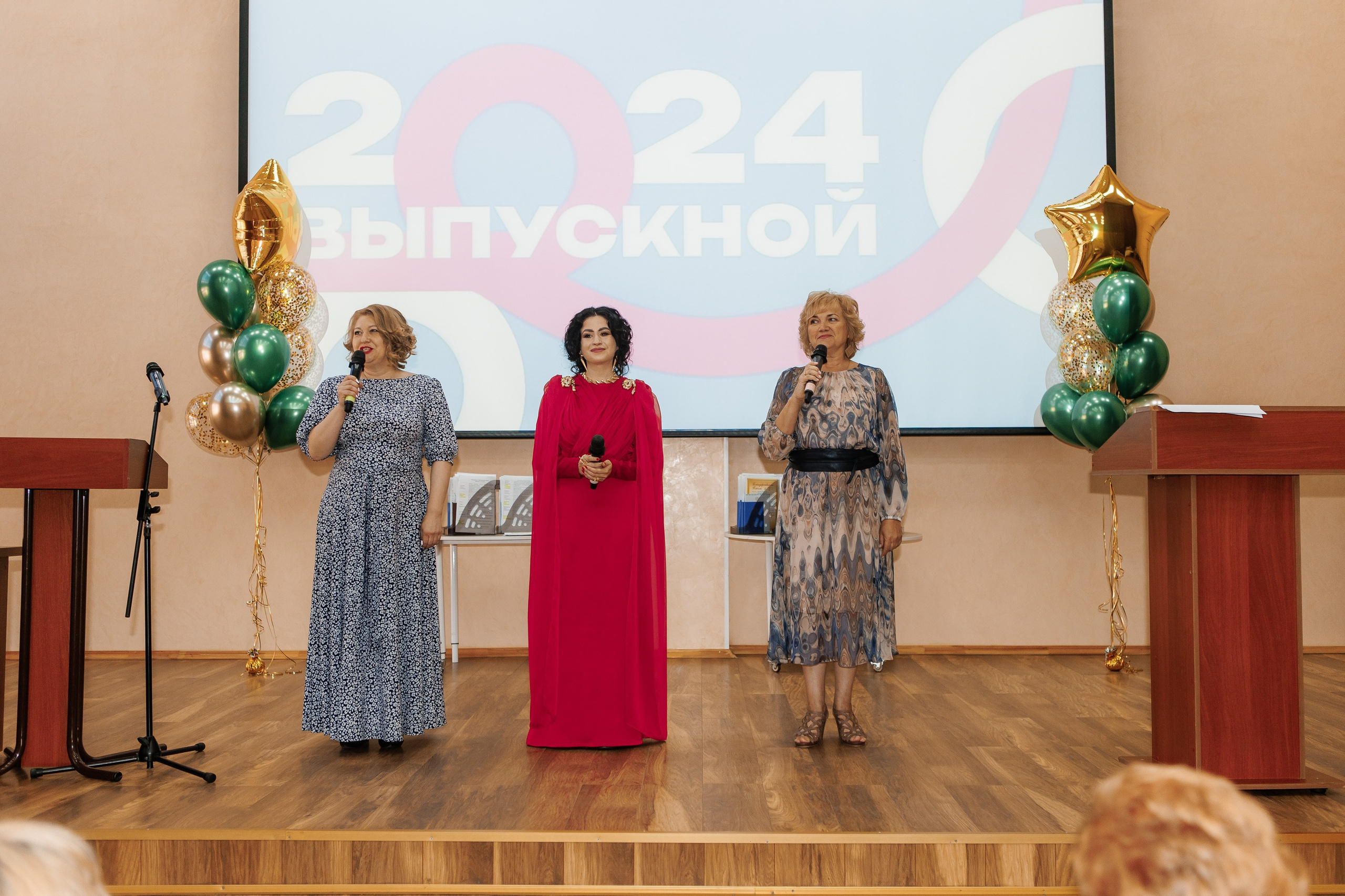 Выпускной Гимназия 12 2024 г. Свадебный и портретный Фотограф в Липецке Дмитрий Котюков