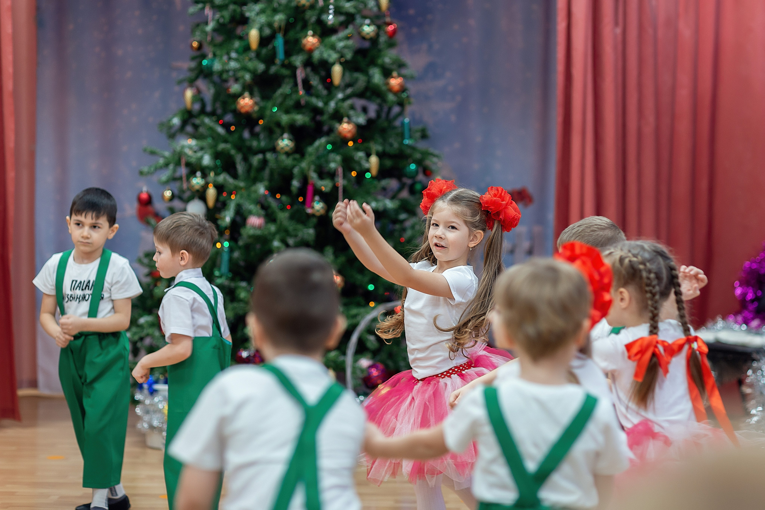 Утренник_"Карамельная фабрика» 2024. Семейный фотограф в Санкт-Петербурге