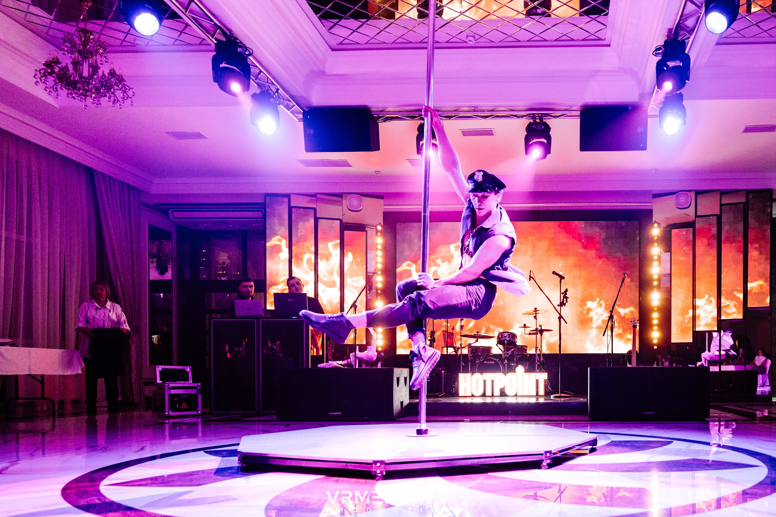 Международный женский день в ресторане «Лазурный берег»